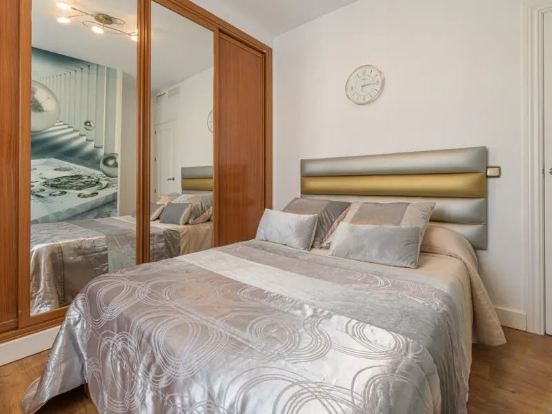 Stunning Modern Duplex with Tourist License — Proven High Yield Investment
