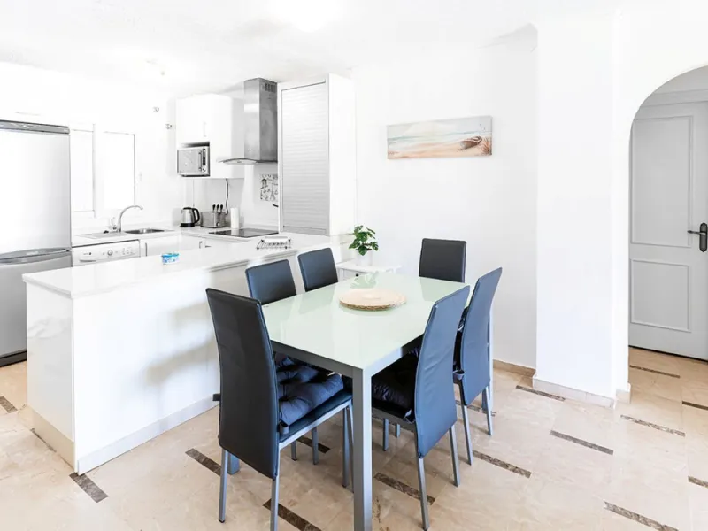 Apartment - Ground Floor Apartment в продаже в Mijas, Málaga. В доме 2 спален и 1 ванных комнат. Площадь дома 77 м²