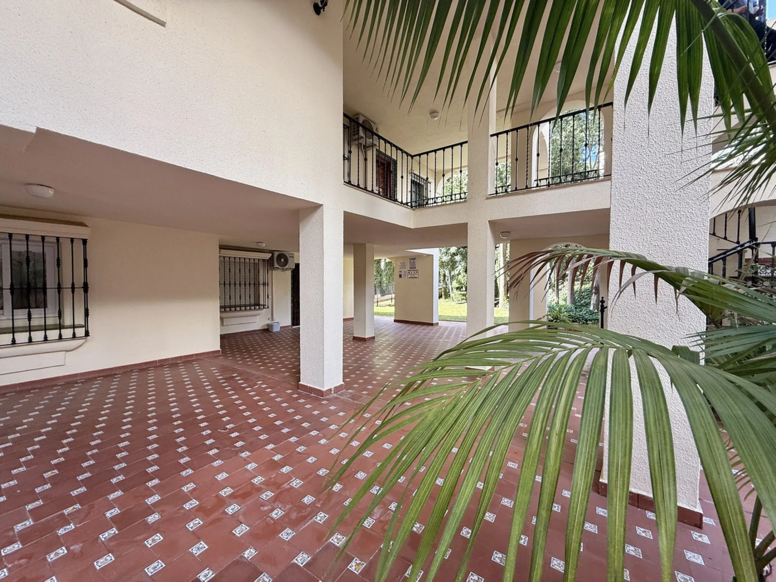 Apartment - Ground Floor Apartment в продаже в Mijas, Málaga. В доме 2 спален и 1 ванных комнат. Площадь дома 77 м²