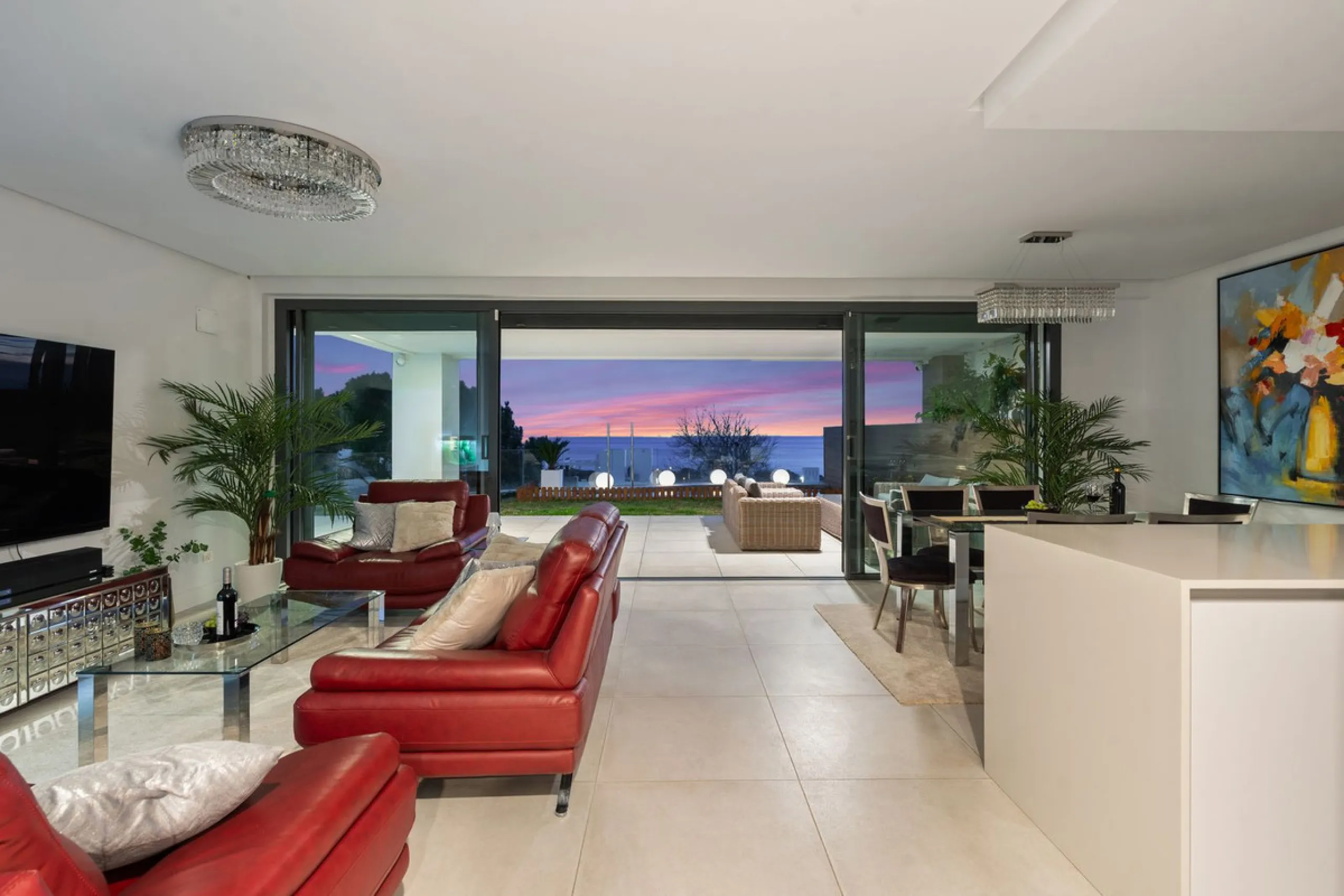 Absolutely stunning, spacious, bright and totally  luxurious   apartment with private garden and pool, enjoying panoramic seaviews.