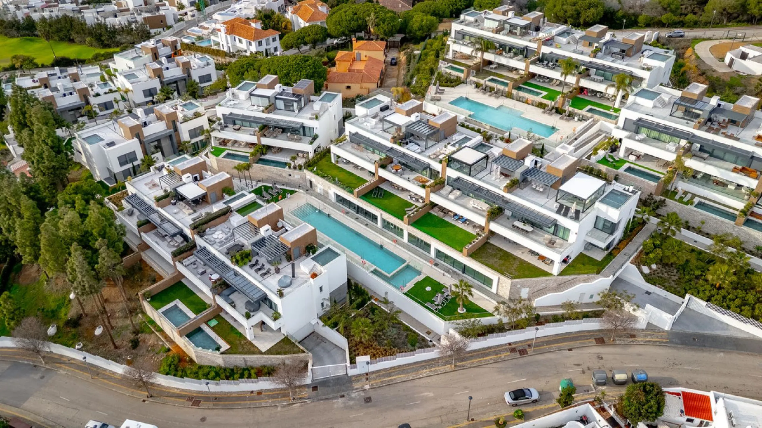 Absolutely stunning, spacious, bright and totally  luxurious   apartment with private garden and pool, enjoying panoramic seaviews.