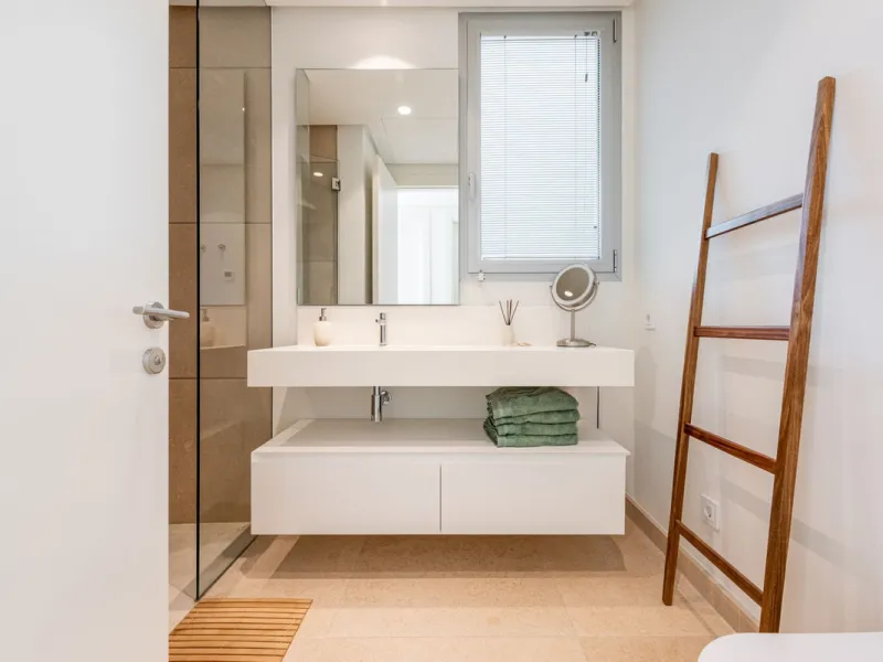 Apartment - Penthouse Duplex в продаже в Benahavís, Málaga. В доме 4 спален и 3 ванных комнат. Площадь дома 142 м²