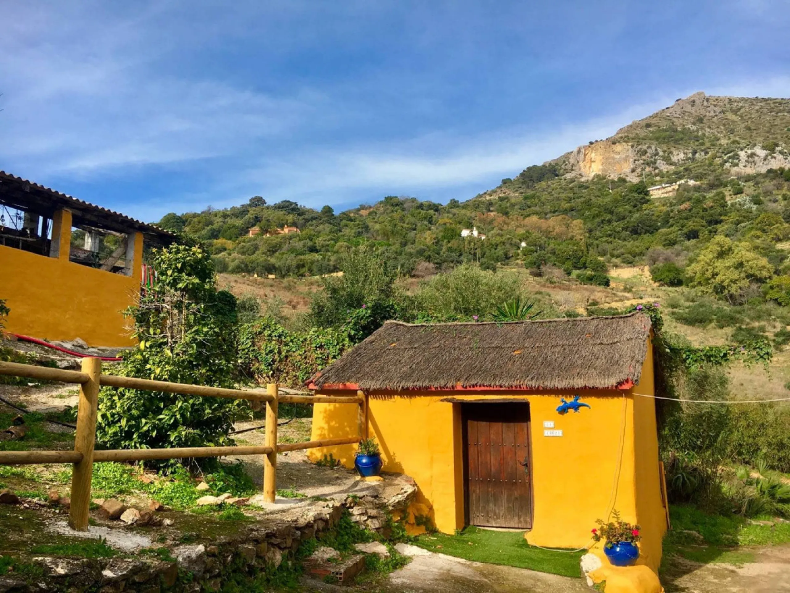 P> Exceptional and rare property just 27 km from the beaches of the  Costa del Sol. An ideal estate for equestrians, featuring a stable block, a spacious farmhouse , a cosy guest casita, and an additional building suitable for conversion into further acco