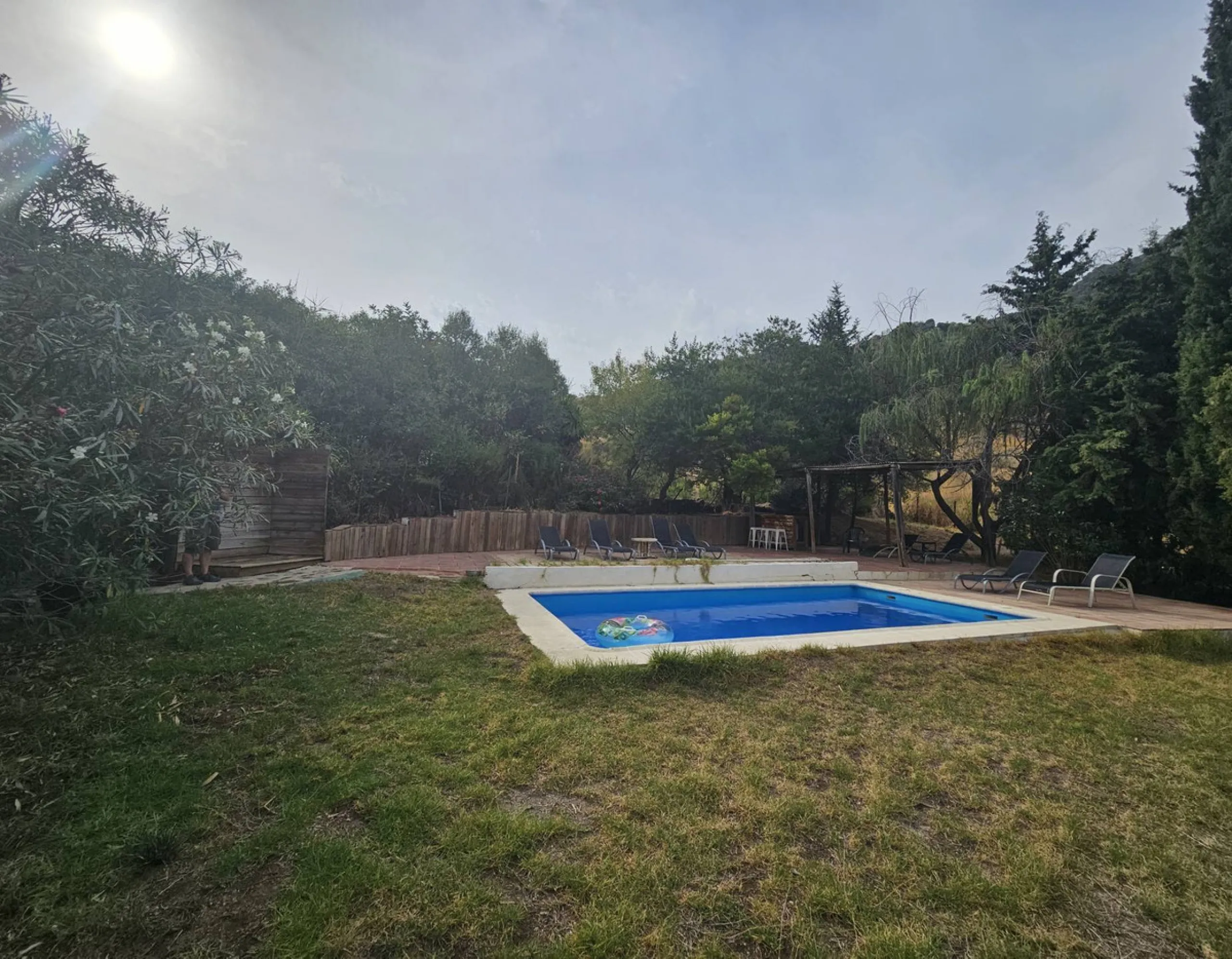 P> Exceptional and rare property just 27 km from the beaches of the  Costa del Sol. An ideal estate for equestrians, featuring a stable block, a spacious farmhouse , a cosy guest casita, and an additional building suitable for conversion into further acco