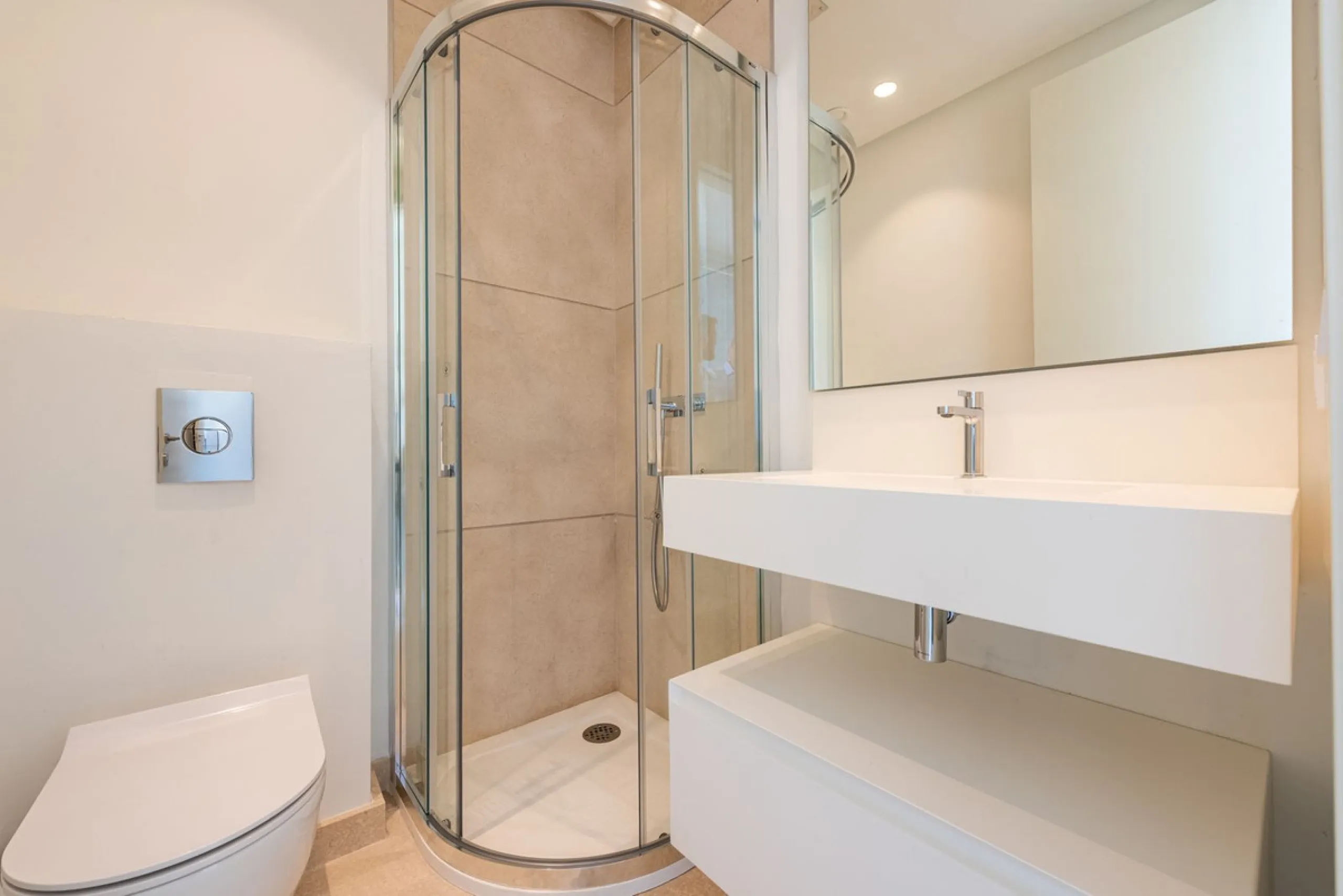Apartment - Penthouse Duplex в продаже в Benahavís, Málaga. В доме 4 спален и 3 ванных комнат. Площадь дома 142 м²