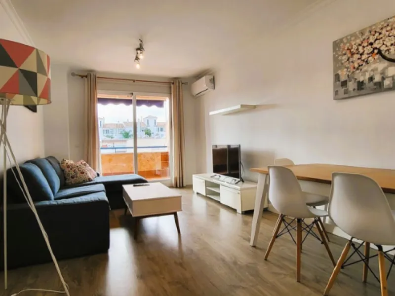 APARTMENT IS RENTED LONG TERM. THE APARTMENT IS SOLD WITH THE RENTAL CONTRACT.