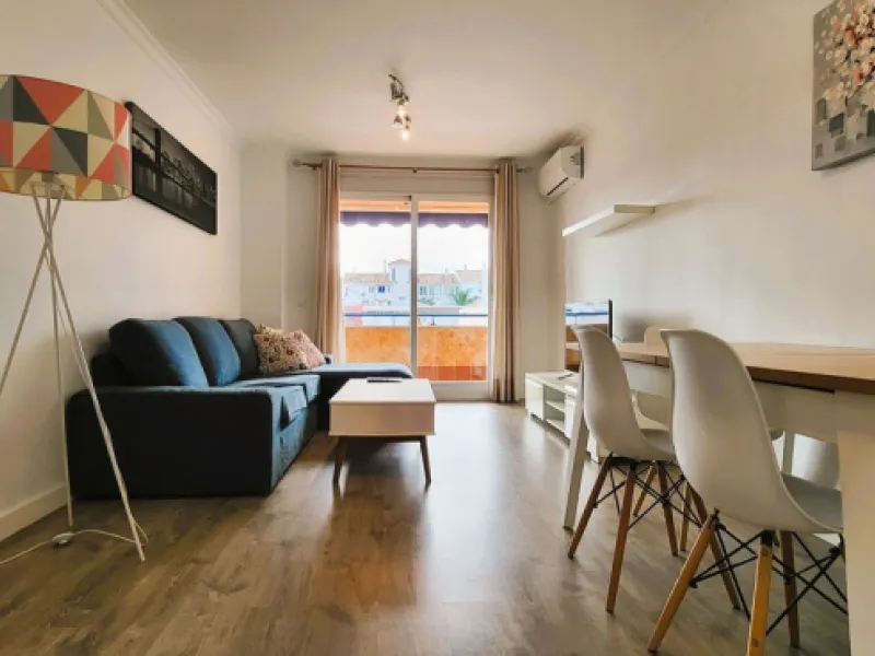 APARTMENT IS RENTED LONG TERM. THE APARTMENT IS SOLD WITH THE RENTAL CONTRACT.