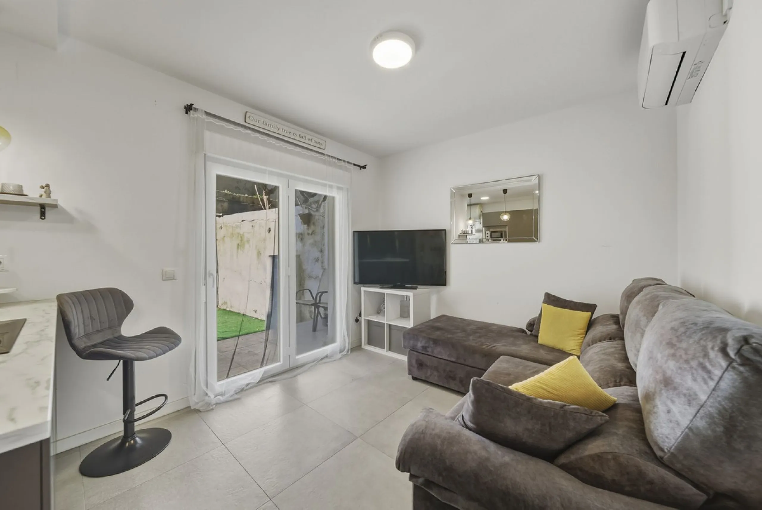 Apartment - Ground Floor Apartment в продаже в Benalmadena, Málaga. В доме 2 спален и 2 ванных комнат. Площадь дома 74 м²