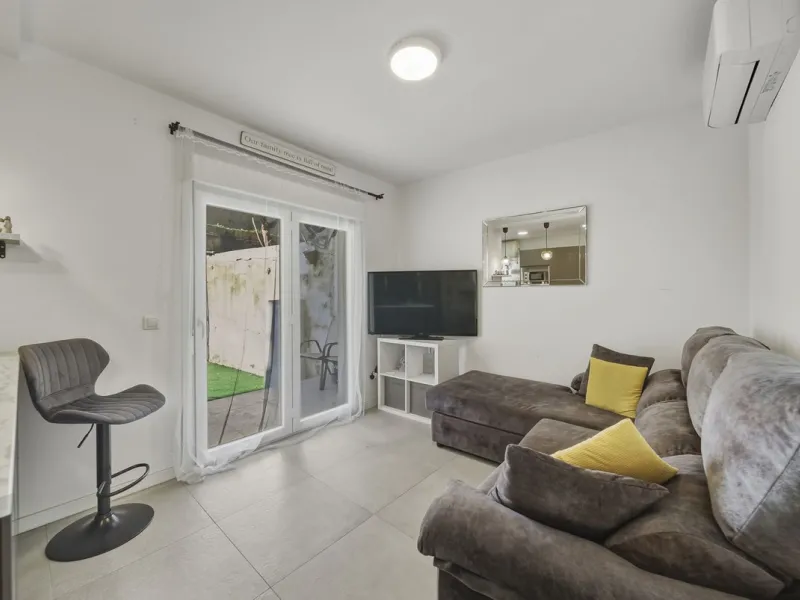 Apartment - Ground Floor Apartment в продаже в Benalmadena, Málaga. В доме 2 спален и 2 ванных комнат. Площадь дома 74 м²