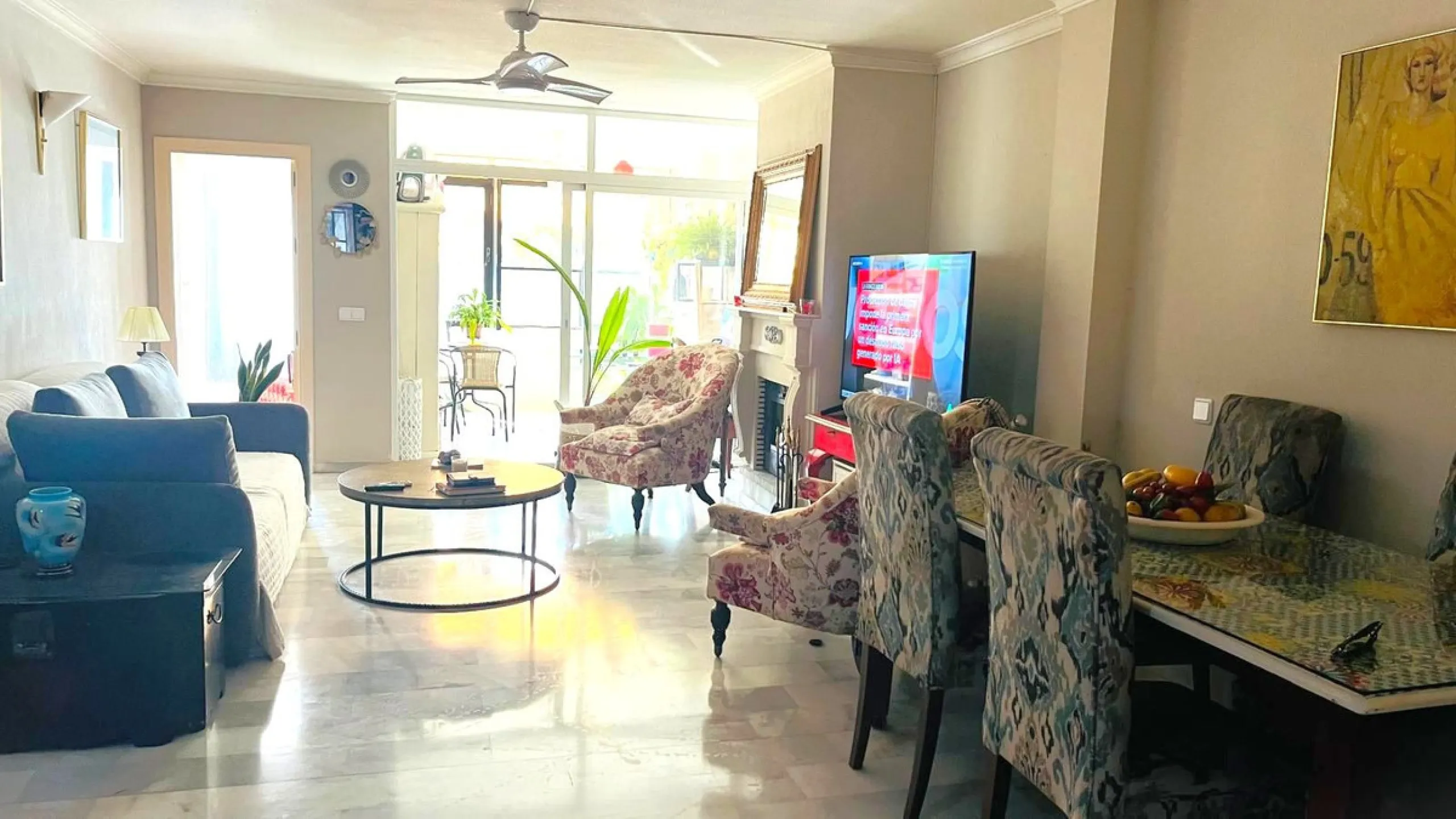 Step into this exceptional apartment, perfectly situated just moments from the glamorous Puerto Banús and Marbella's pristine beaches, in the heart of Nueva Andalucía—the prestigious 'Golf Valley' of the Costa del Sol. Known for its upscale lifestyle, wor