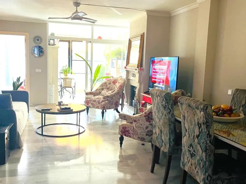 Step into this exceptional apartment, perfectly situated just moments from the glamorous Puerto Banús and Marbella's pristine beaches, in the heart of Nueva Andalucía—the prestigious 'Golf Valley' of the Costa del Sol. Known for its upscale lifestyle, wor
