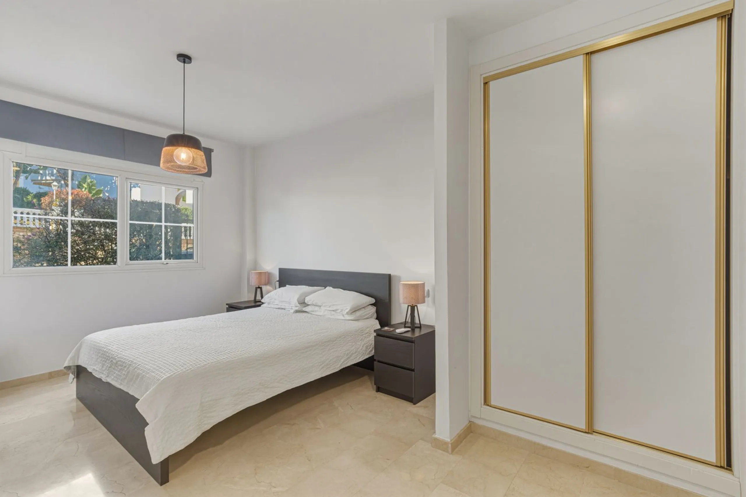 Situated in the sought-after area of Riviera del Sol, Mijas, this well-presented three-bedroom, two-bathroom first-floor apartment offers comfortable coastal living within walking distance of local amenities and the beach.