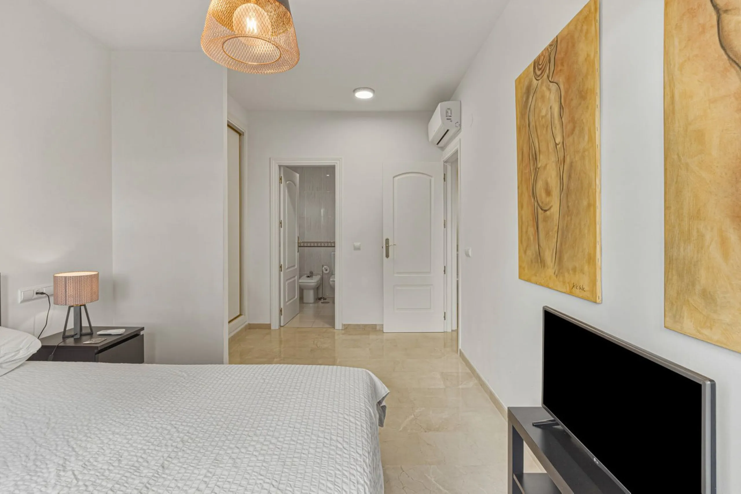 Situated in the sought-after area of Riviera del Sol, Mijas, this well-presented three-bedroom, two-bathroom first-floor apartment offers comfortable coastal living within walking distance of local amenities and the beach.