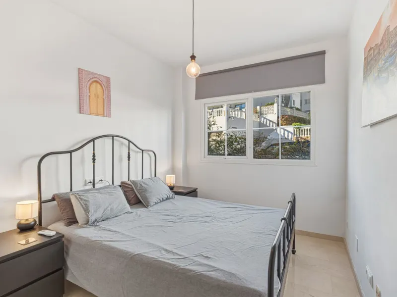 Situated in the sought-after area of Riviera del Sol, Mijas, this well-presented three-bedroom, two-bathroom first-floor apartment offers comfortable coastal living within walking distance of local amenities and the beach.
