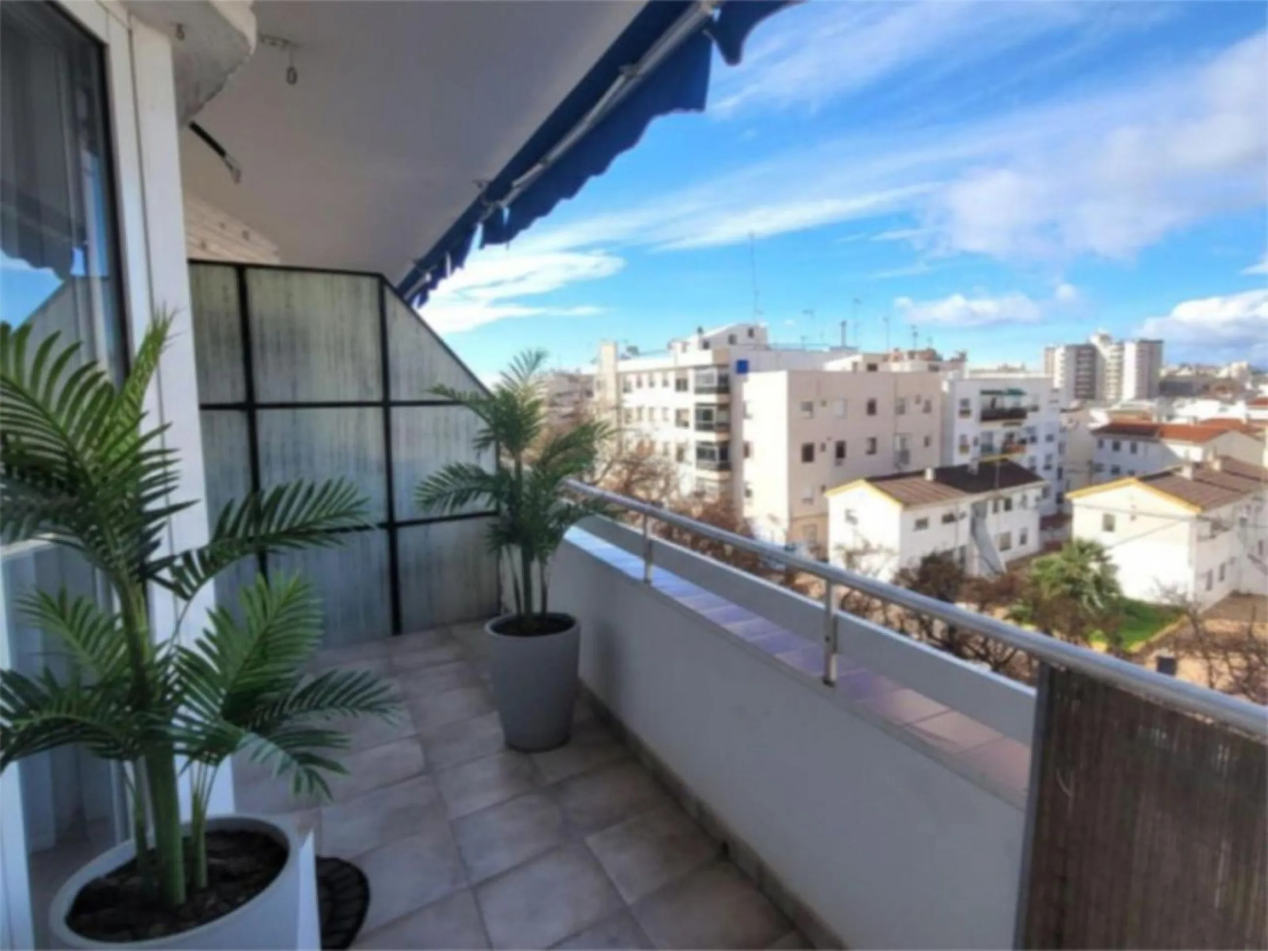 Апартамент средний этаж, Marbella, Costa del Sol