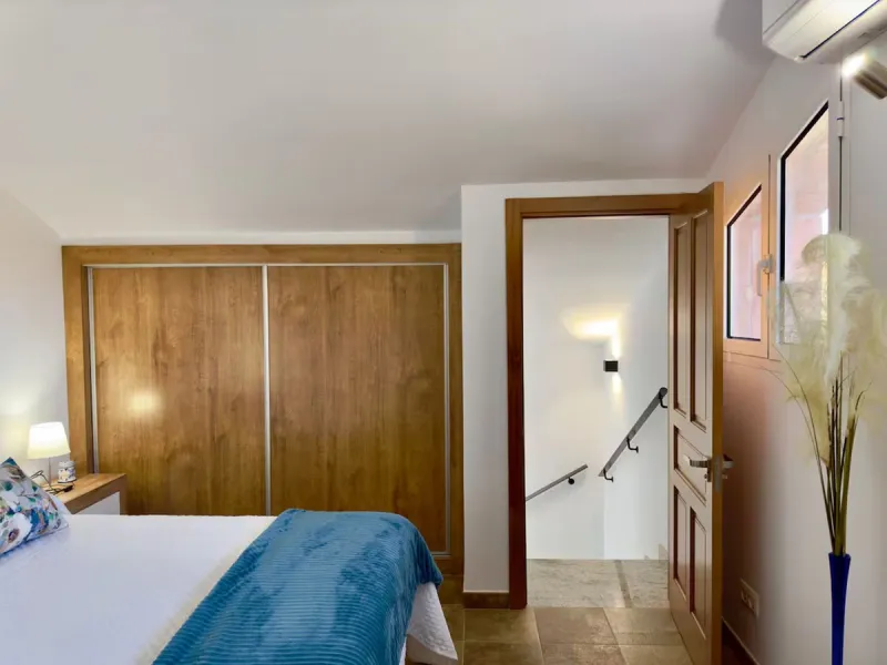House - Finca - Cortijo в продаже в Coín, Málaga. В доме 4 спален и 2 ванных комнат. Площадь дома 348 м². Площадь участка 24100 м²