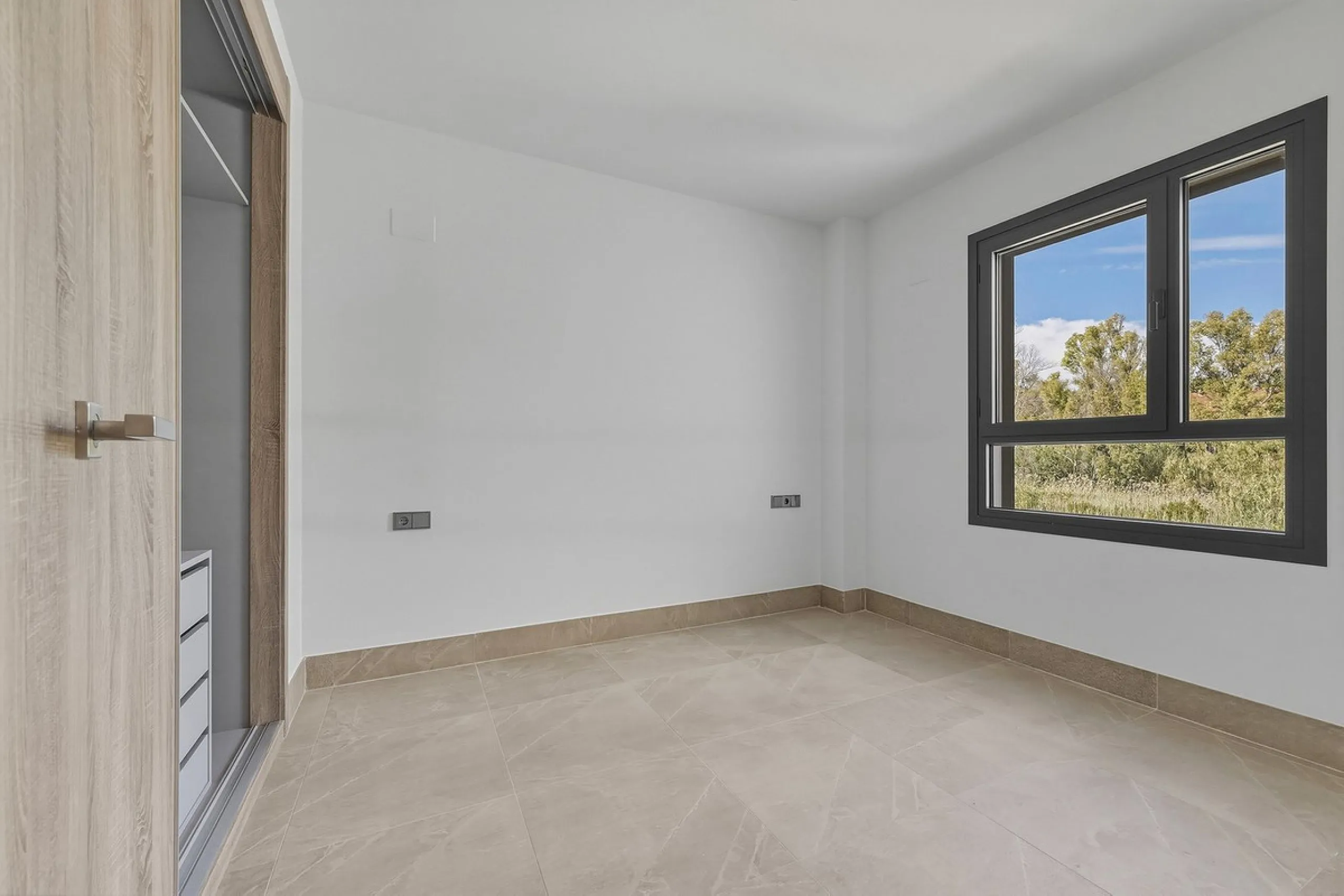 Modern 3-Bedroom Corner Apartment with West Orientation in Casares Beach