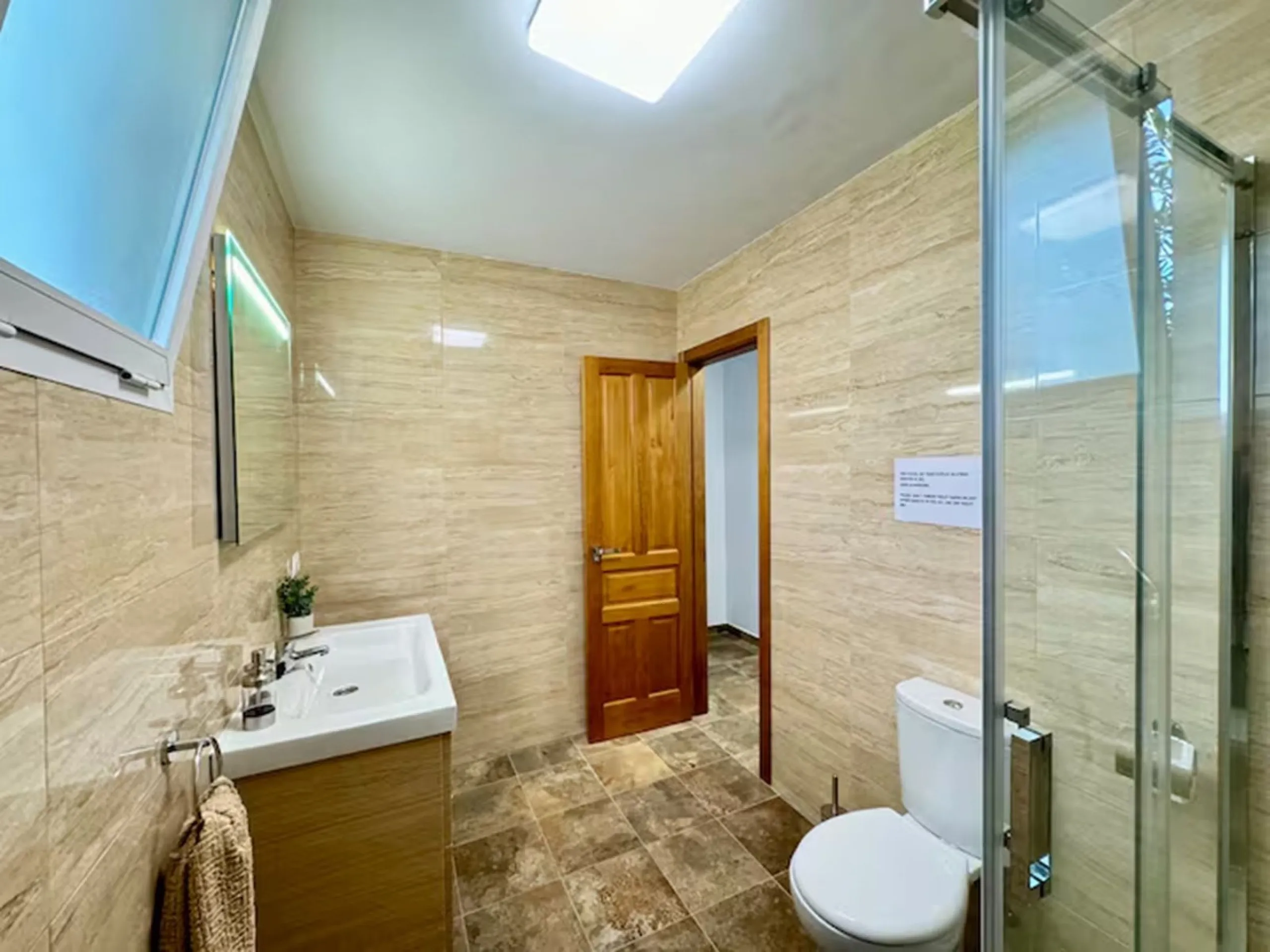 House - Finca - Cortijo в продаже в Coín, Málaga. В доме 4 спален и 2 ванных комнат. Площадь дома 348 м². Площадь участка 24100 м²