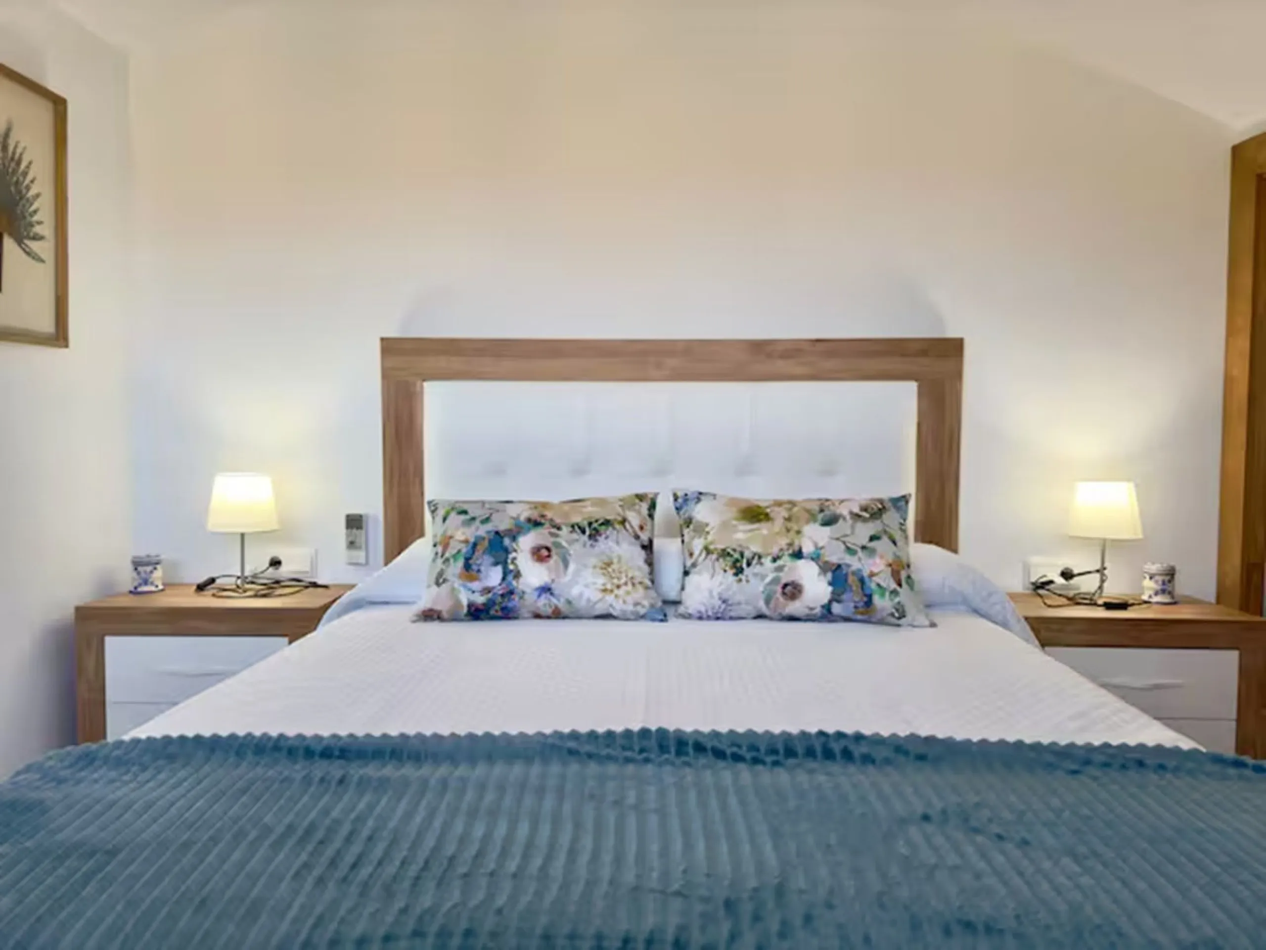House - Finca - Cortijo в продаже в Coín, Málaga. В доме 4 спален и 2 ванных комнат. Площадь дома 348 м². Площадь участка 24100 м²