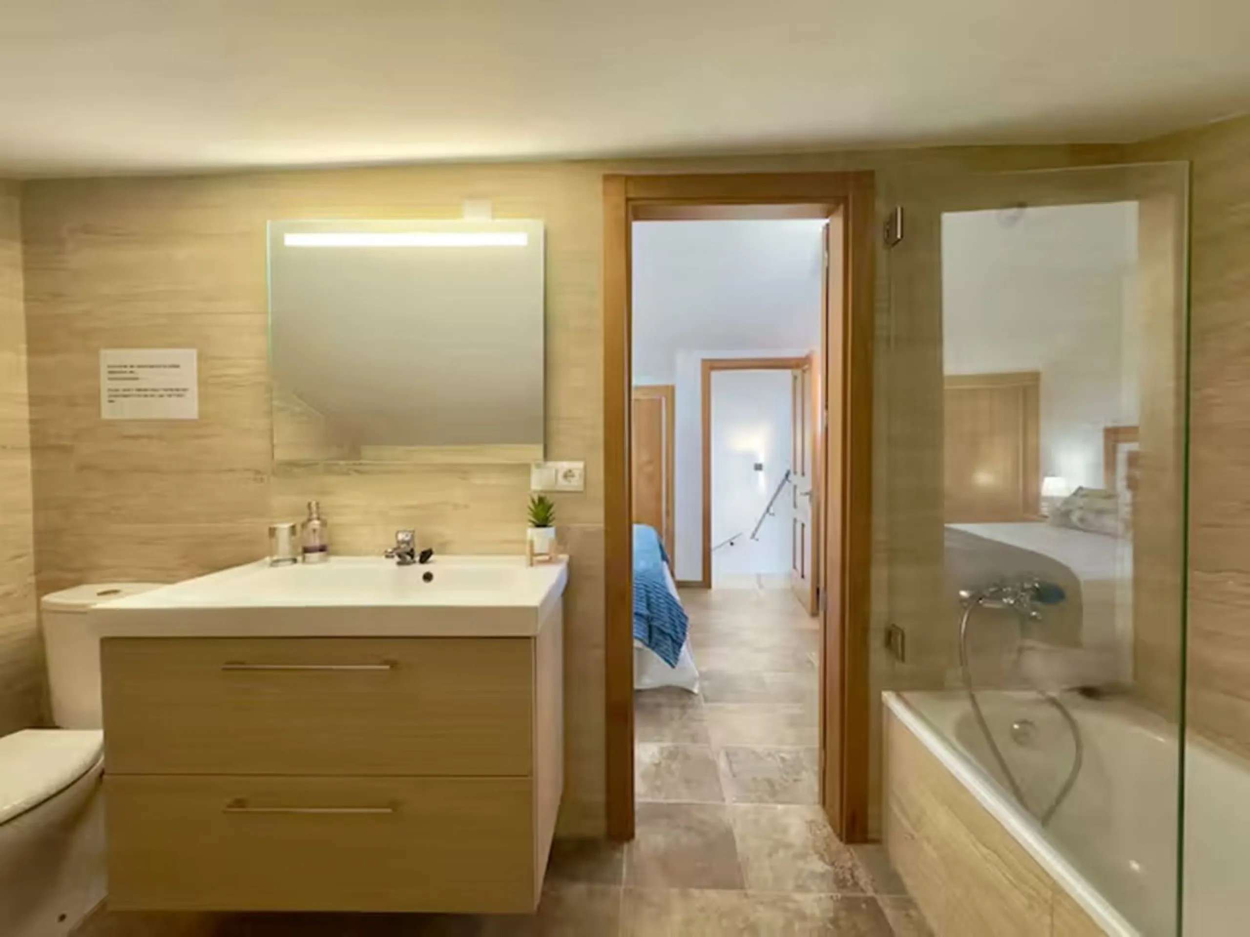 House - Finca - Cortijo в продаже в Coín, Málaga. В доме 4 спален и 2 ванных комнат. Площадь дома 348 м². Площадь участка 24100 м²