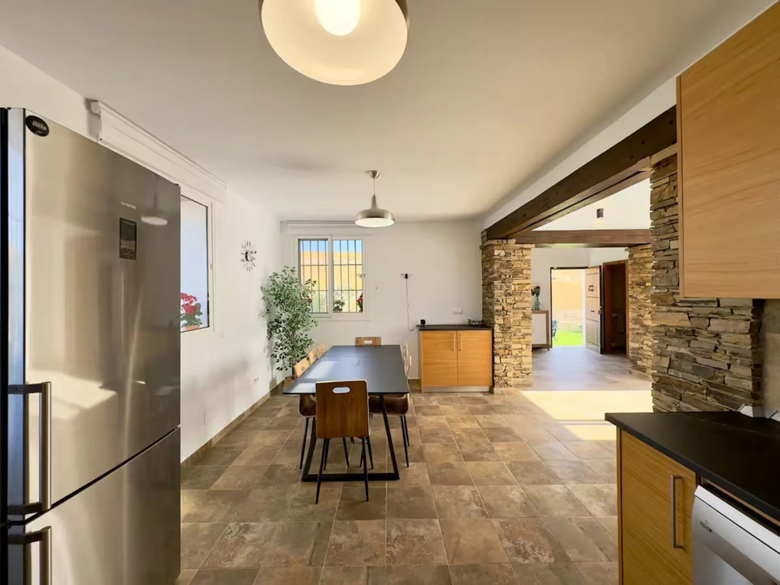 House - Finca - Cortijo в продаже в Coín, Málaga. В доме 4 спален и 2 ванных комнат. Площадь дома 348 м². Площадь участка 24100 м²