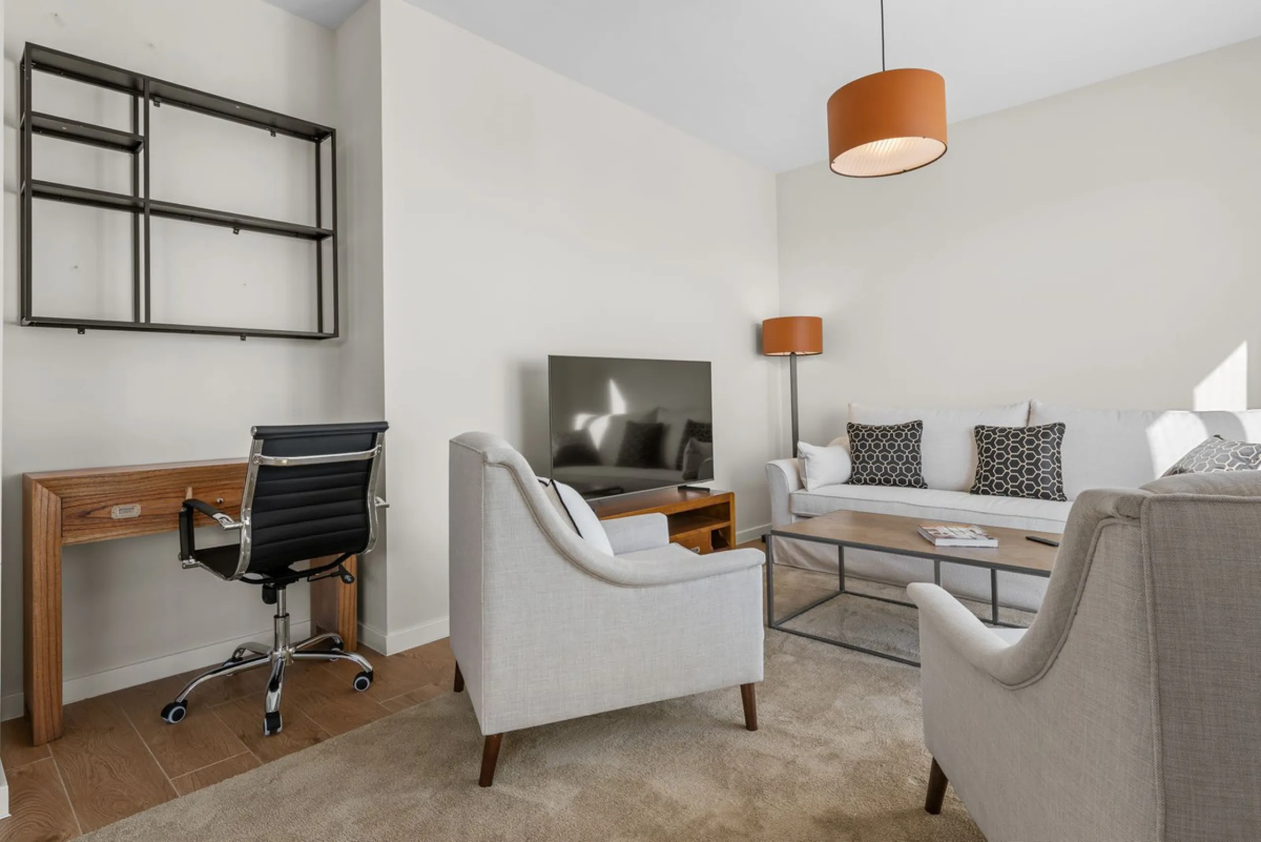 New Penthouse, never been lived in, with Tourist License, ready to rock!