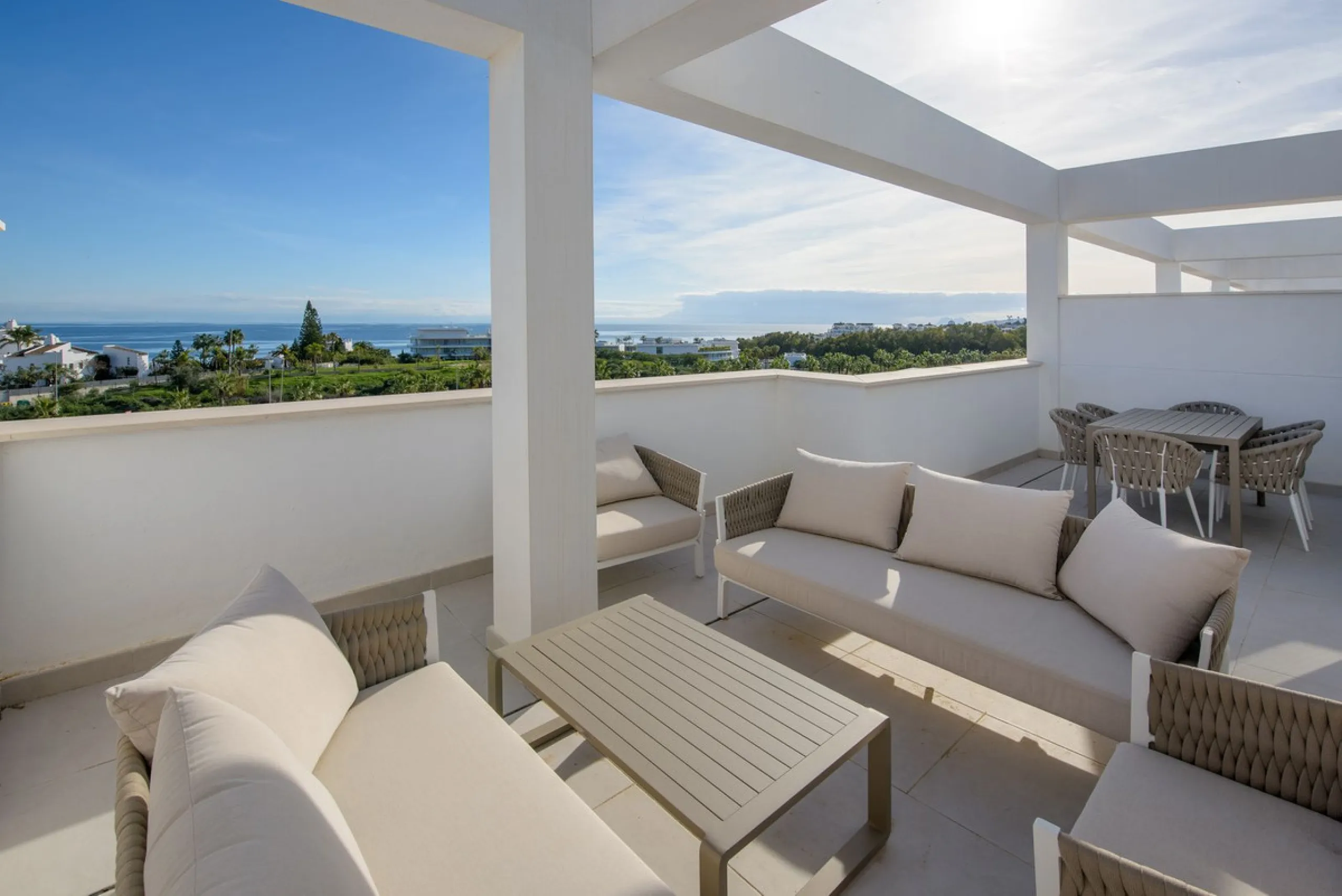 New Penthouse, never been lived in, with Tourist License, ready to rock!