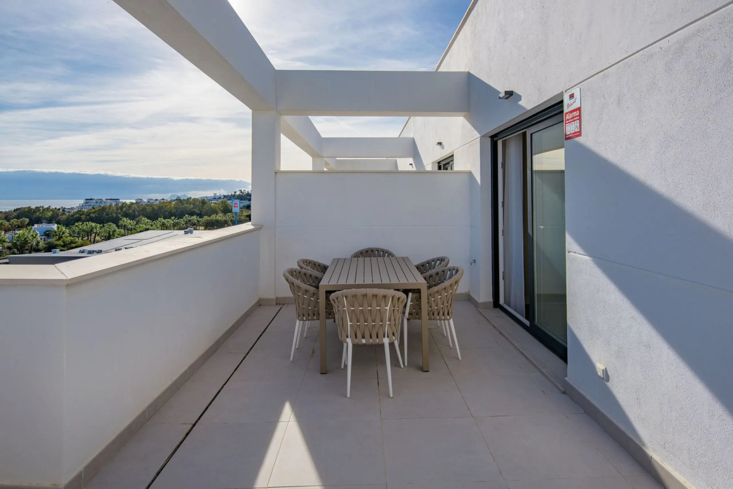 New Penthouse, never been lived in, with Tourist License, ready to rock!