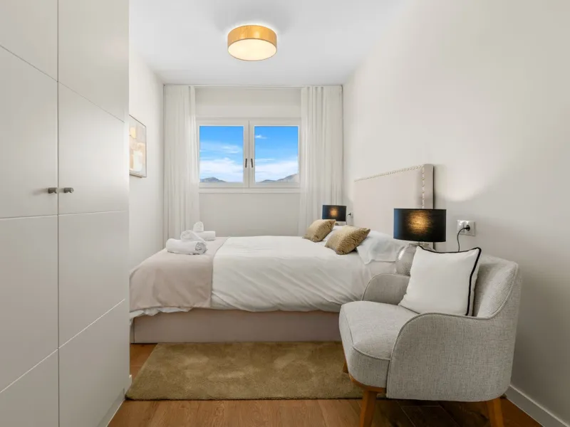 New Penthouse, never been lived in, with Tourist License, ready to rock!