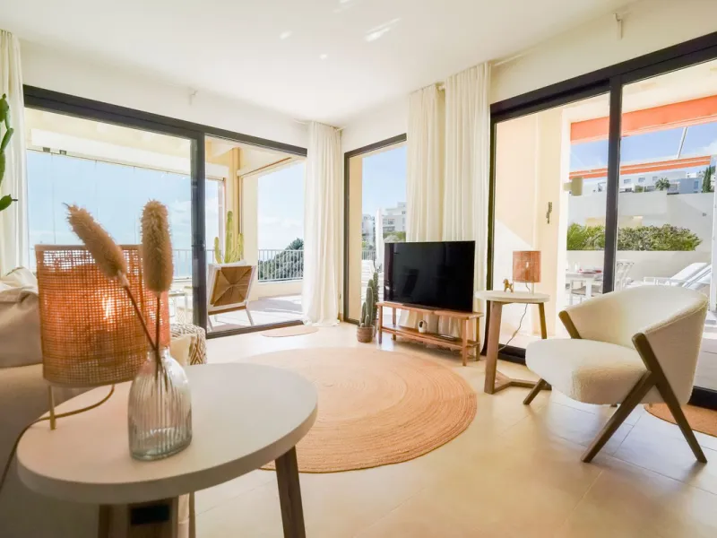 Penthouse with panoramic sea views in Samara – Altos de Los Monteros, Marbella