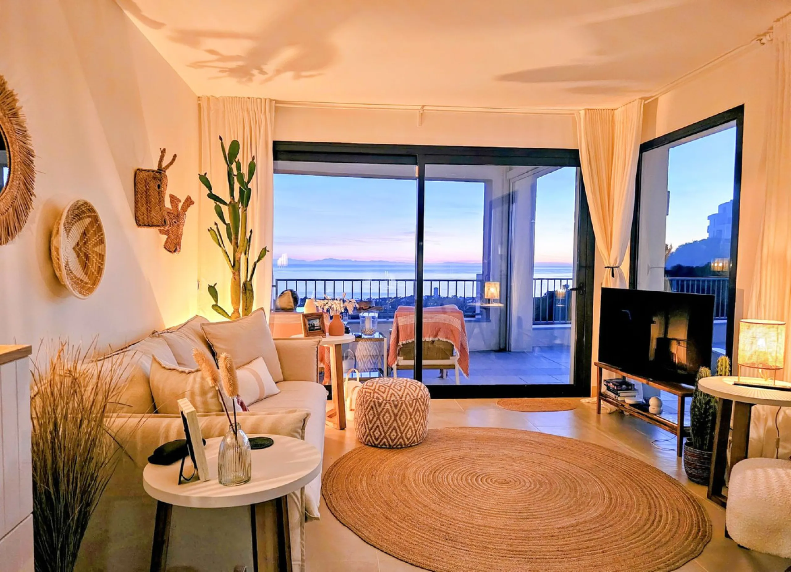 Penthouse with panoramic sea views in Samara – Altos de Los Monteros, Marbella