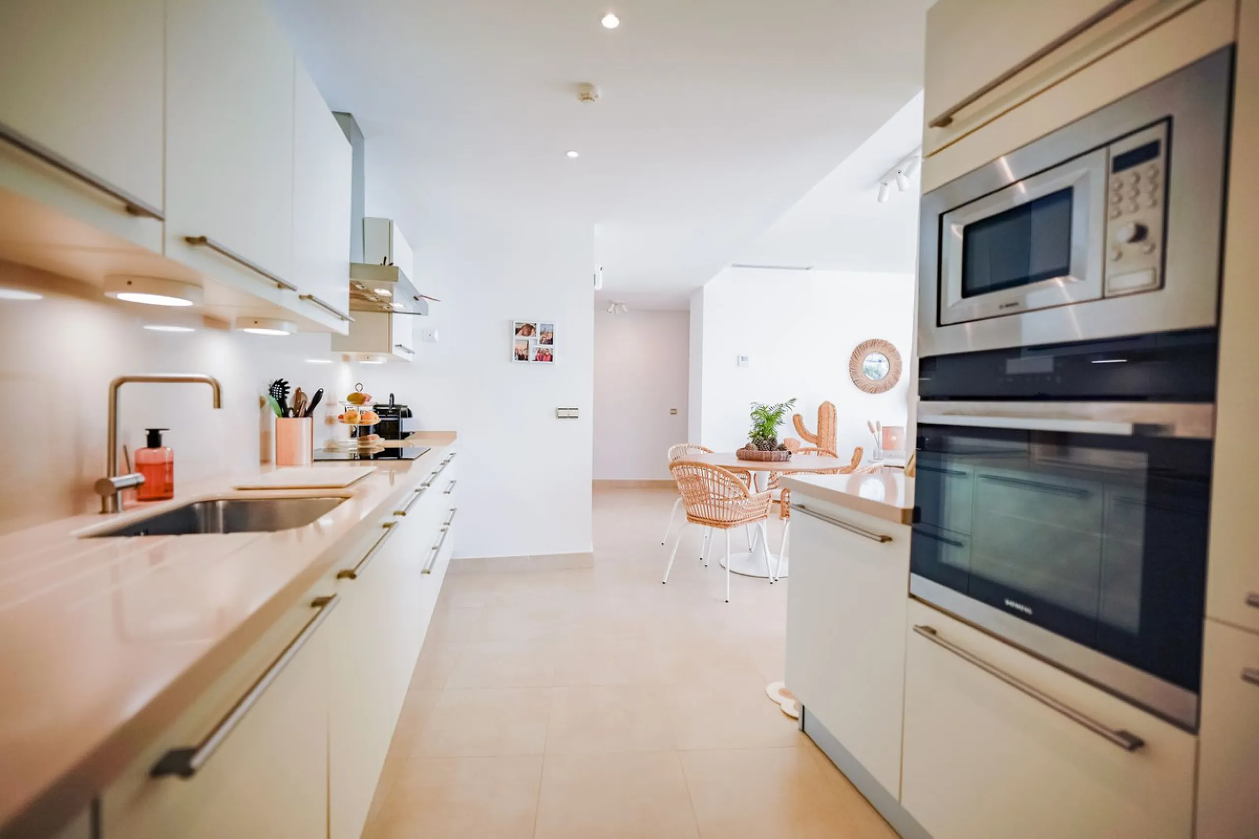Penthouse with panoramic sea views in Samara – Altos de Los Monteros, Marbella