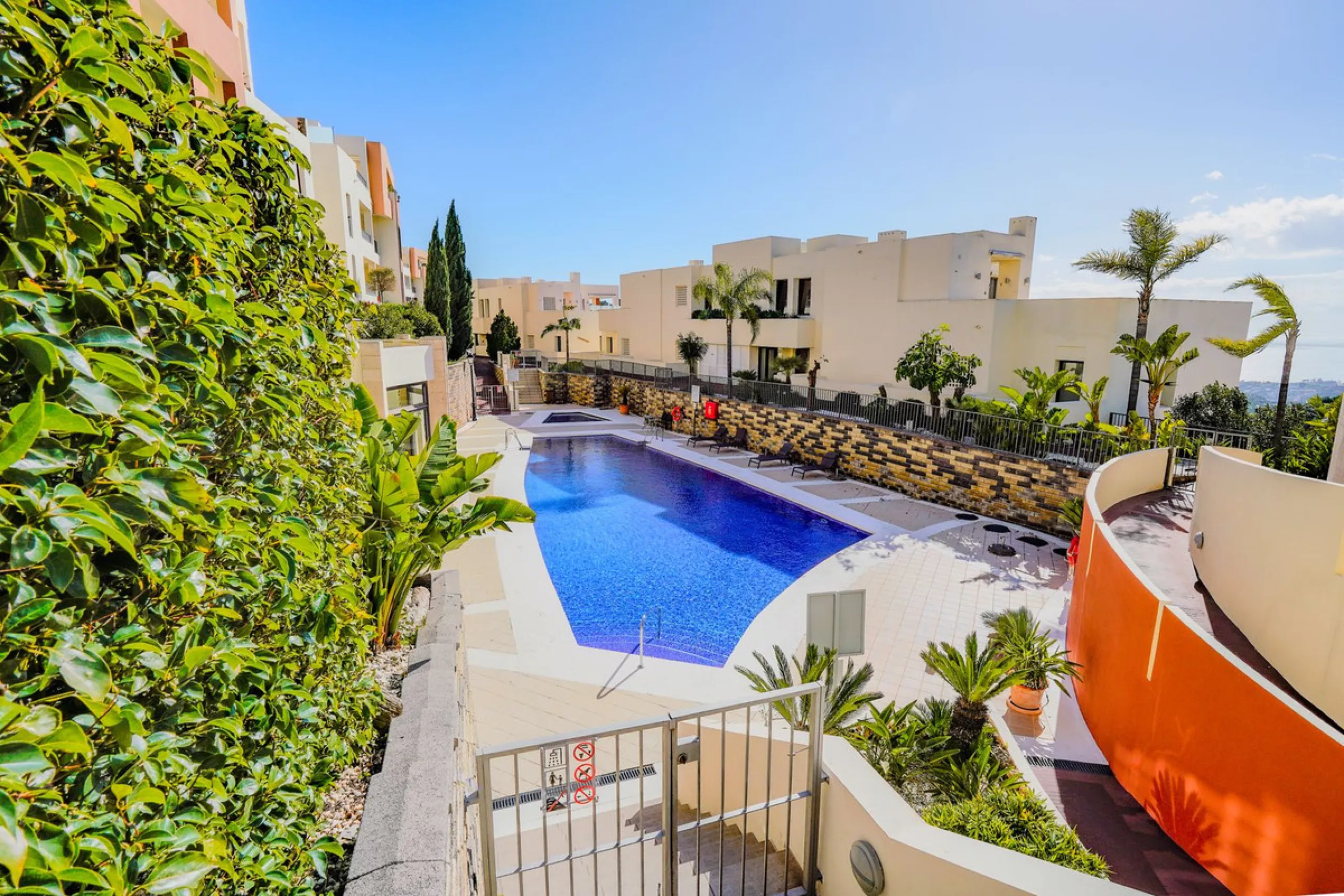 Penthouse with panoramic sea views in Samara – Altos de Los Monteros, Marbella