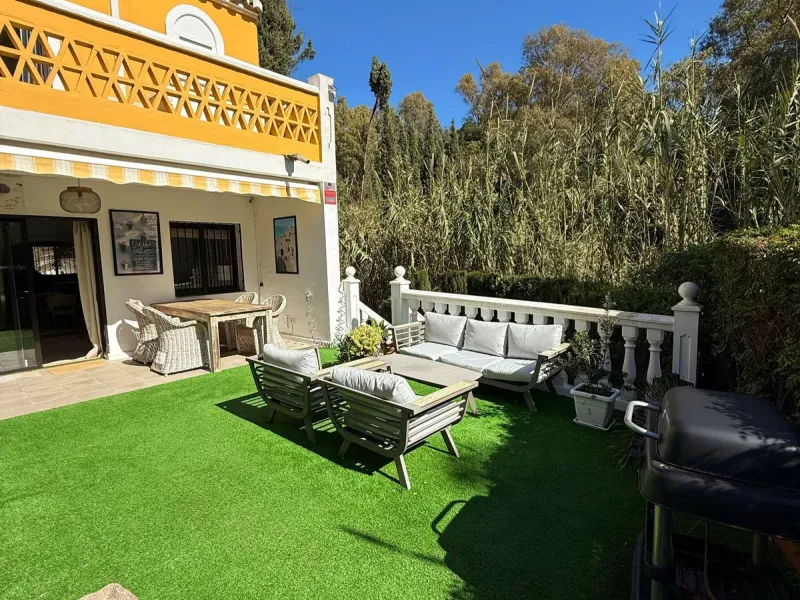 Semi-Detached House for Sale in Calahonda – Newly Renovated