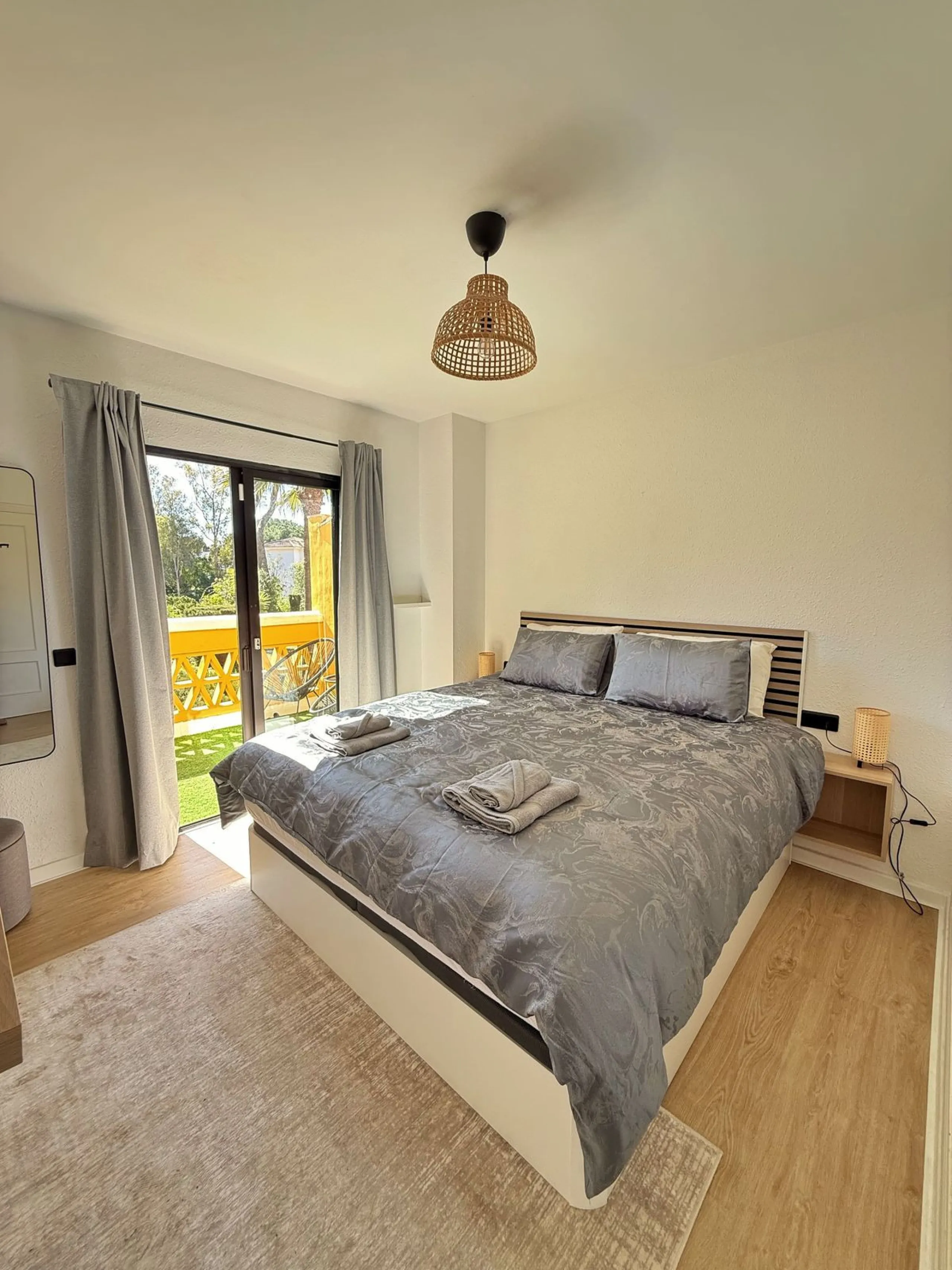 Semi-Detached House for Sale in Calahonda – Newly Renovated