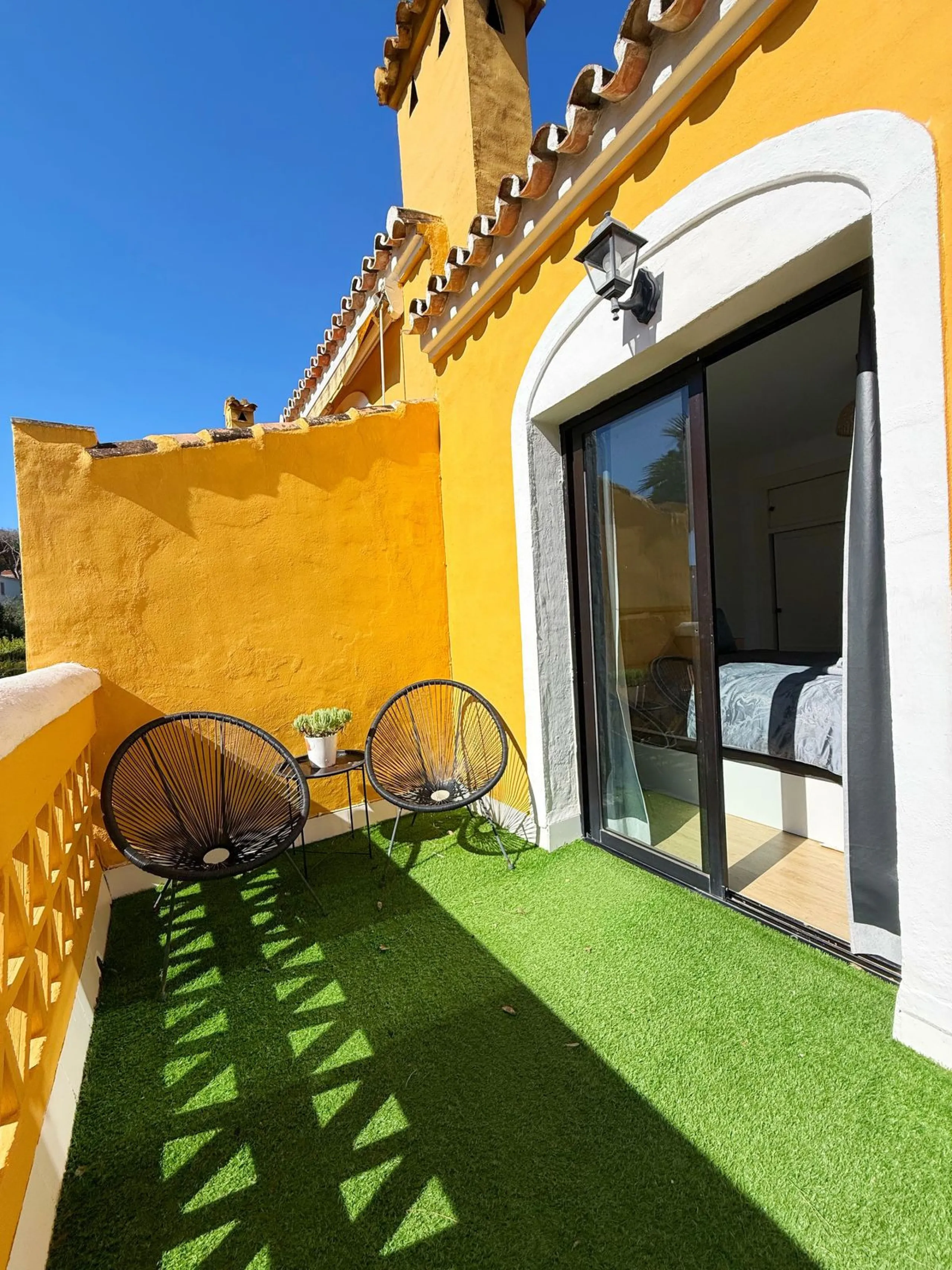 Semi-Detached House for Sale in Calahonda – Newly Renovated