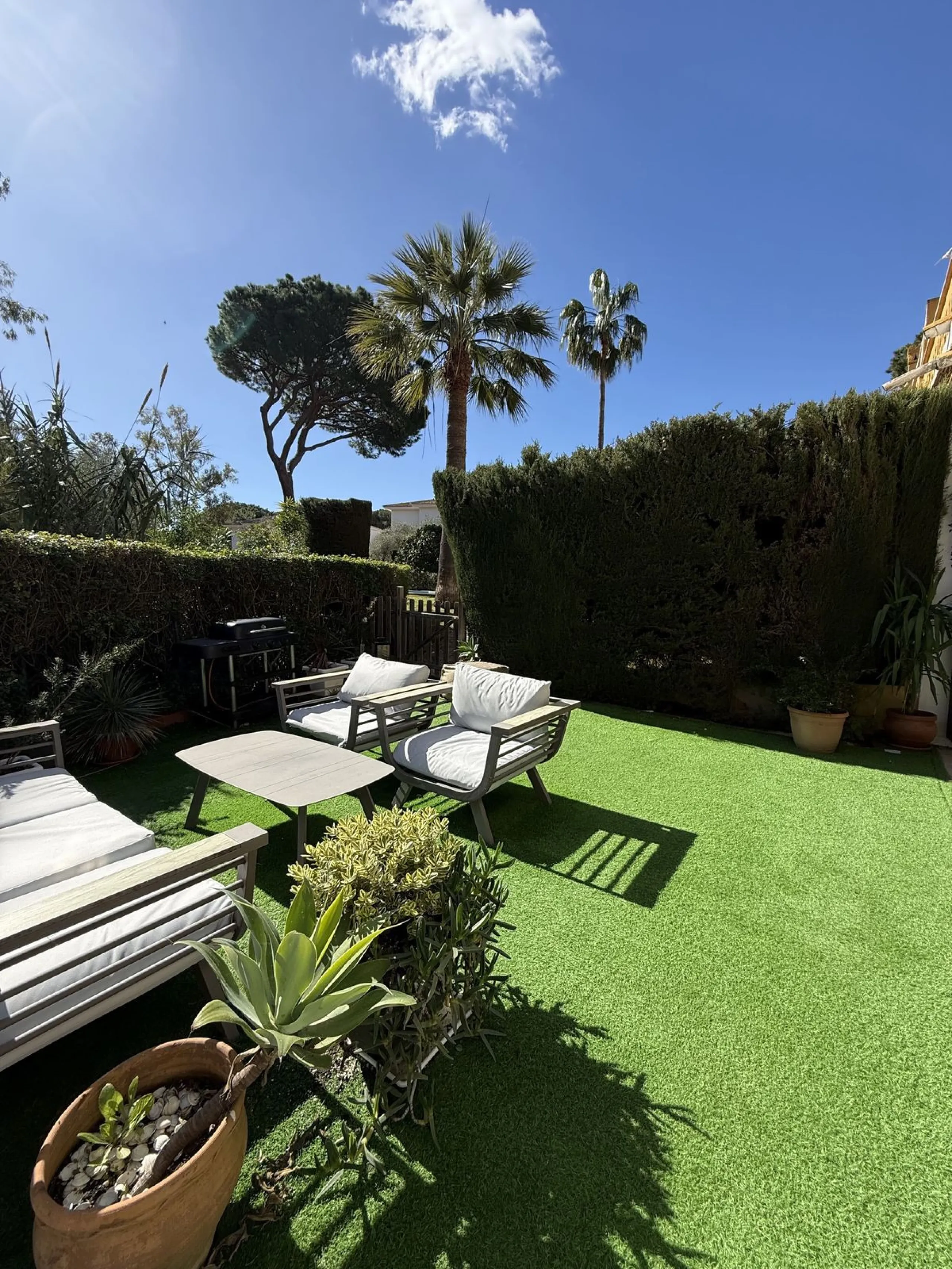Semi-Detached House for Sale in Calahonda – Newly Renovated