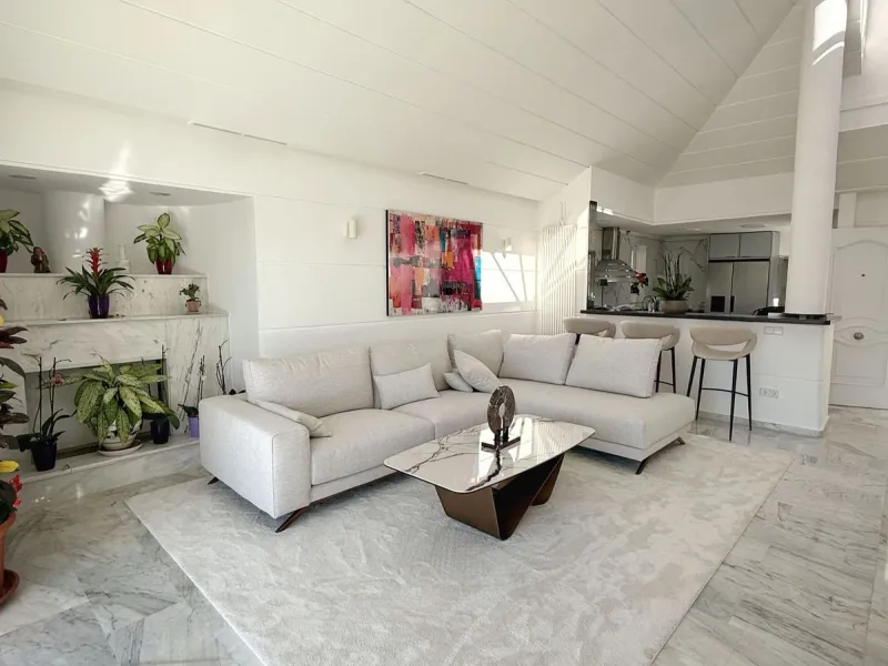 Semi-Detached House for Sale in Calahonda – Sea Views and Southwest Orientation