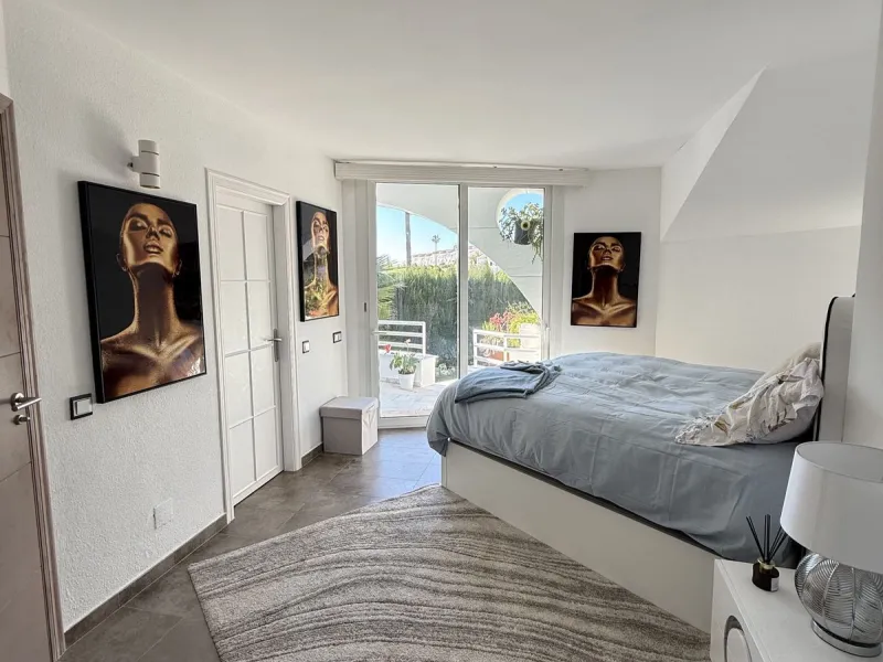 Semi-Detached House for Sale in Calahonda – Sea Views and Southwest Orientation