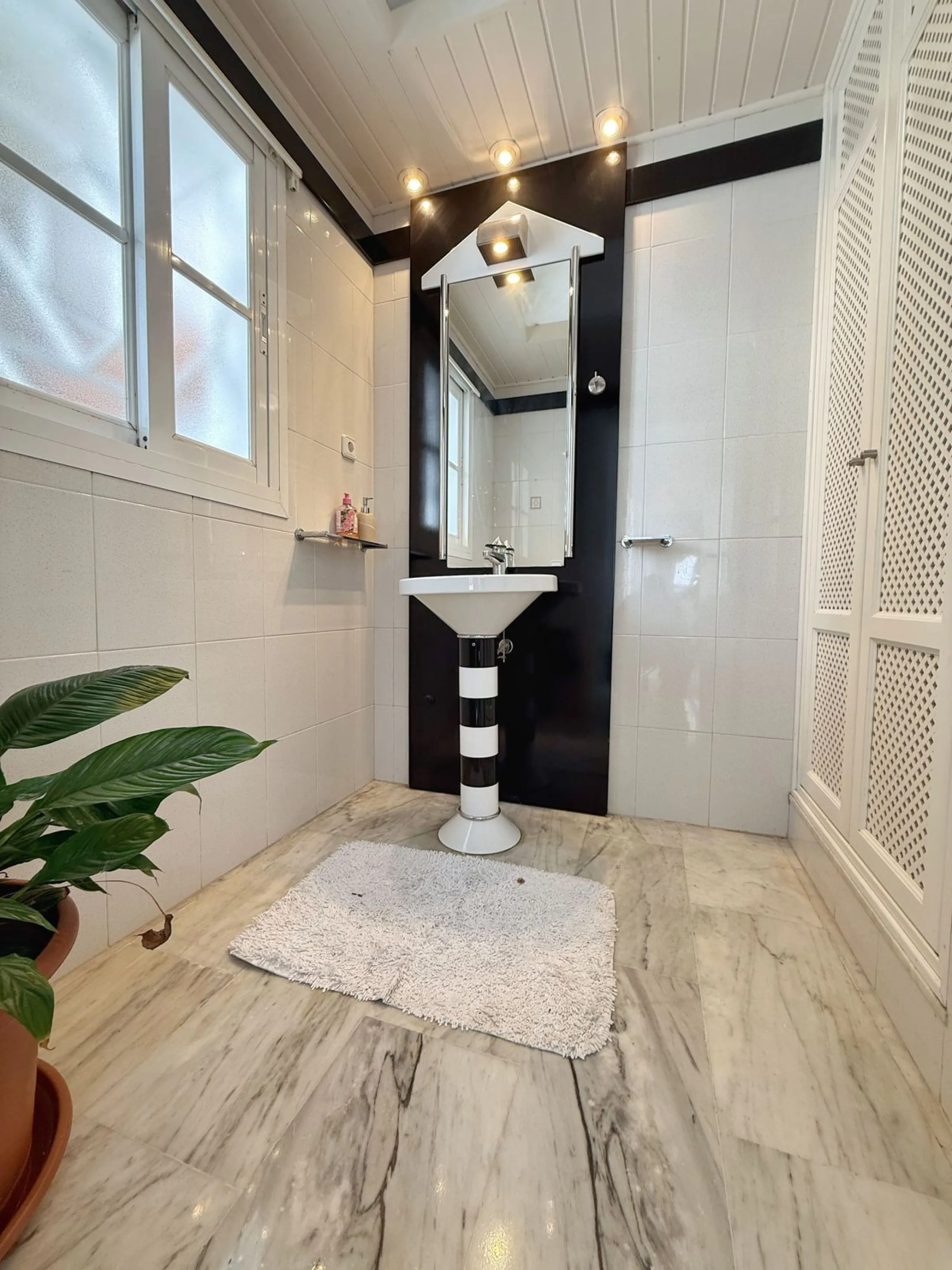 Semi-Detached House for Sale in Calahonda – Sea Views and Southwest Orientation