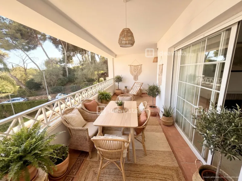 Set in one of Marbella's most exclusive and peaceful residential areas, Las Lomas de Río Real, this elegant first floor apartment perfectly combines comfort, space, and a privileged setting.