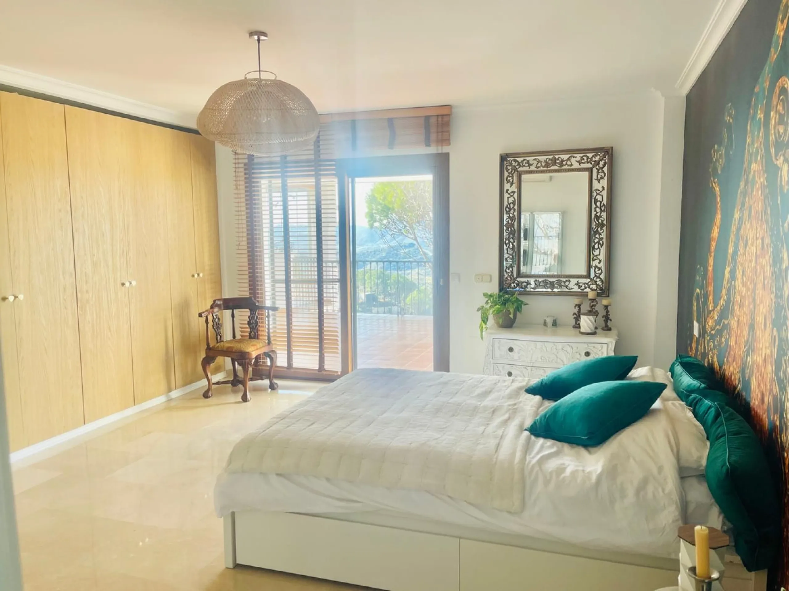 Luxury 4-Bedroom Villa with Guest Apartment & Panoramic Views in Valtocado