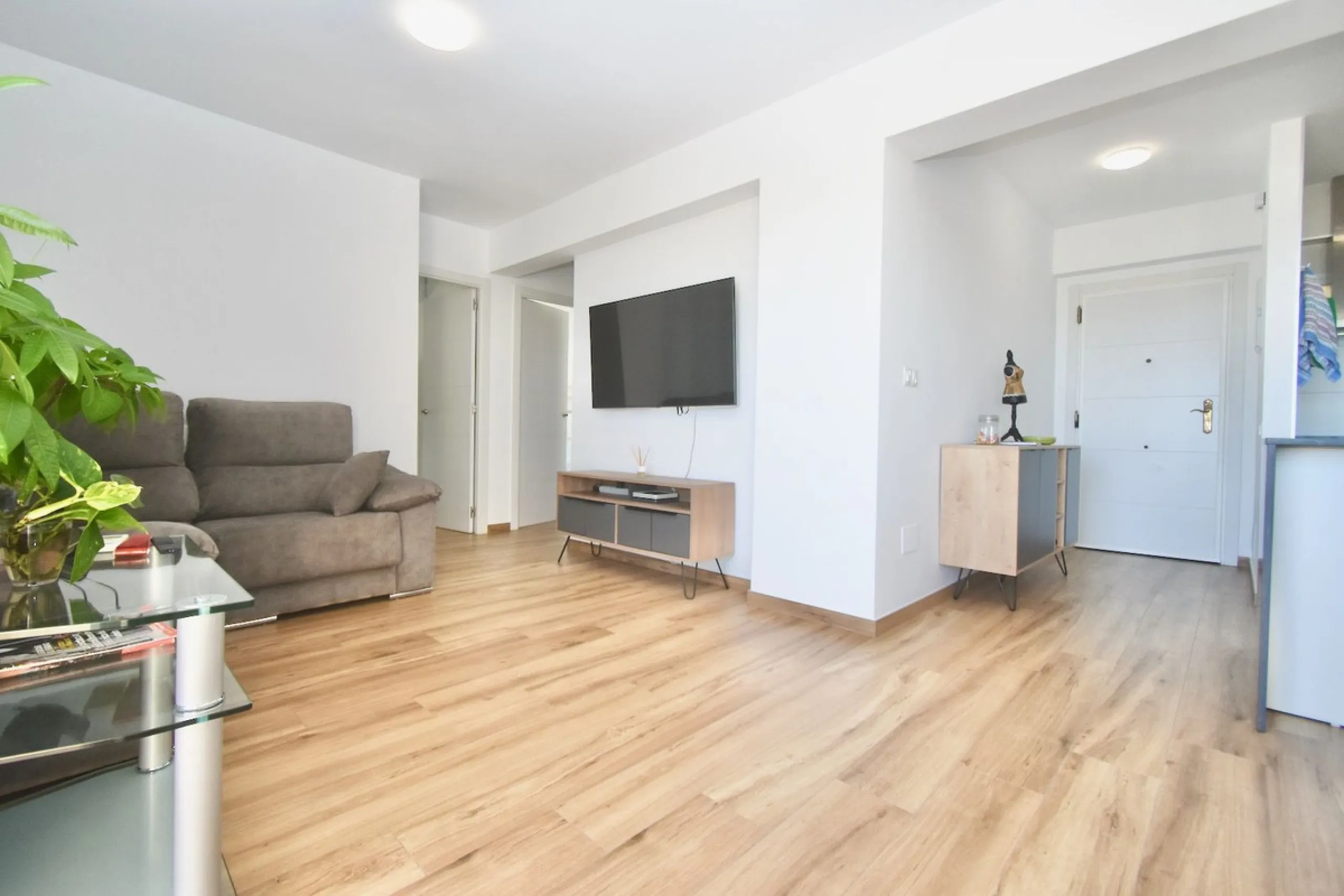 Dream Apartment on the Beachfront – Puerto Marina, Benalmádena