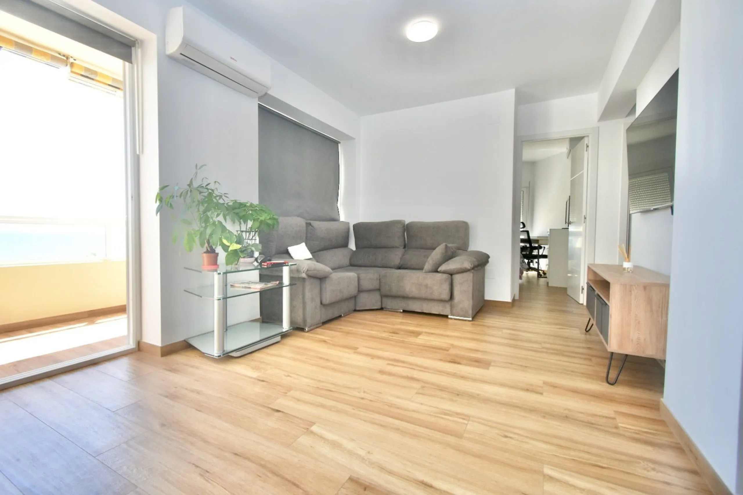 Dream Apartment on the Beachfront – Puerto Marina, Benalmádena
