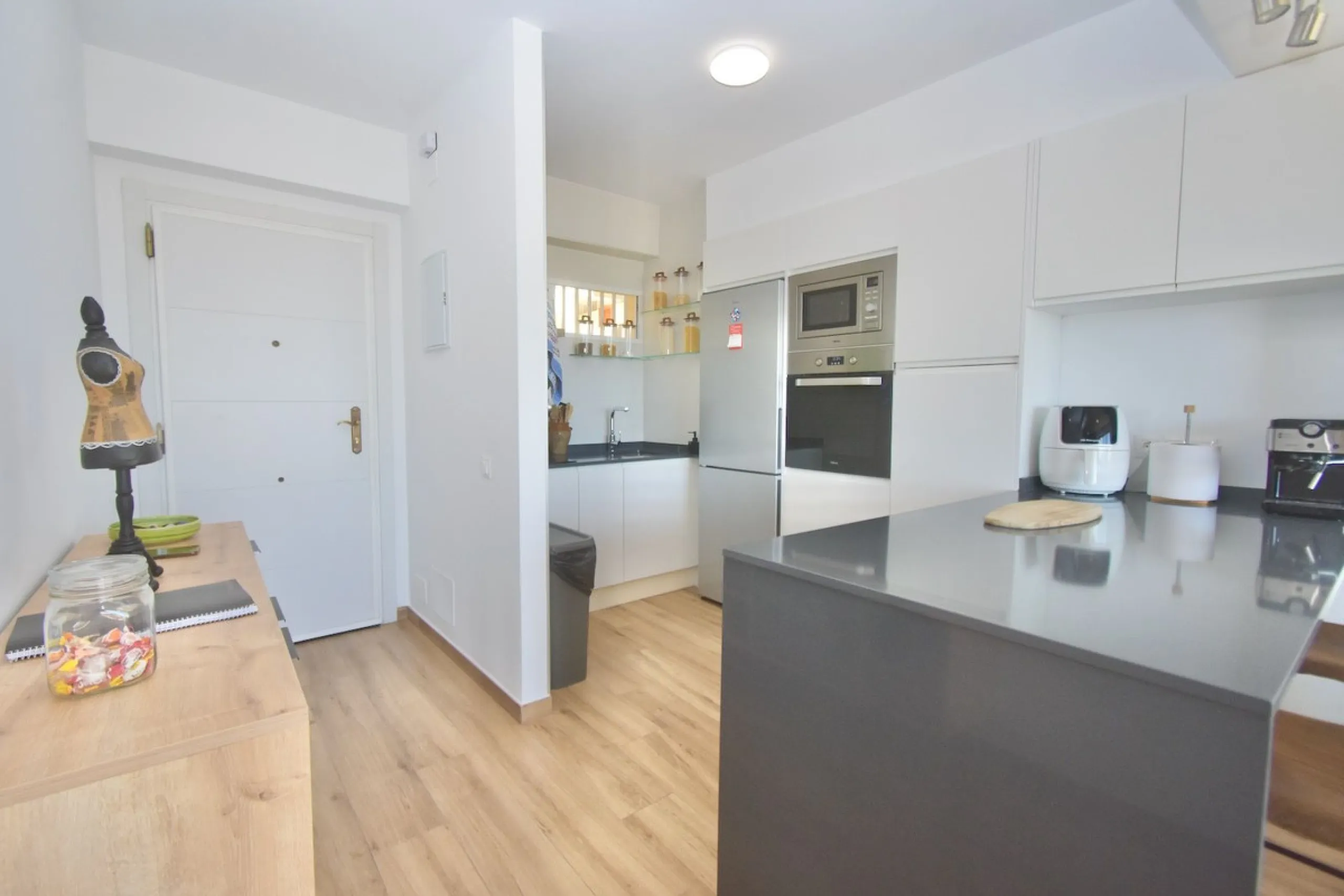 Dream Apartment on the Beachfront – Puerto Marina, Benalmádena