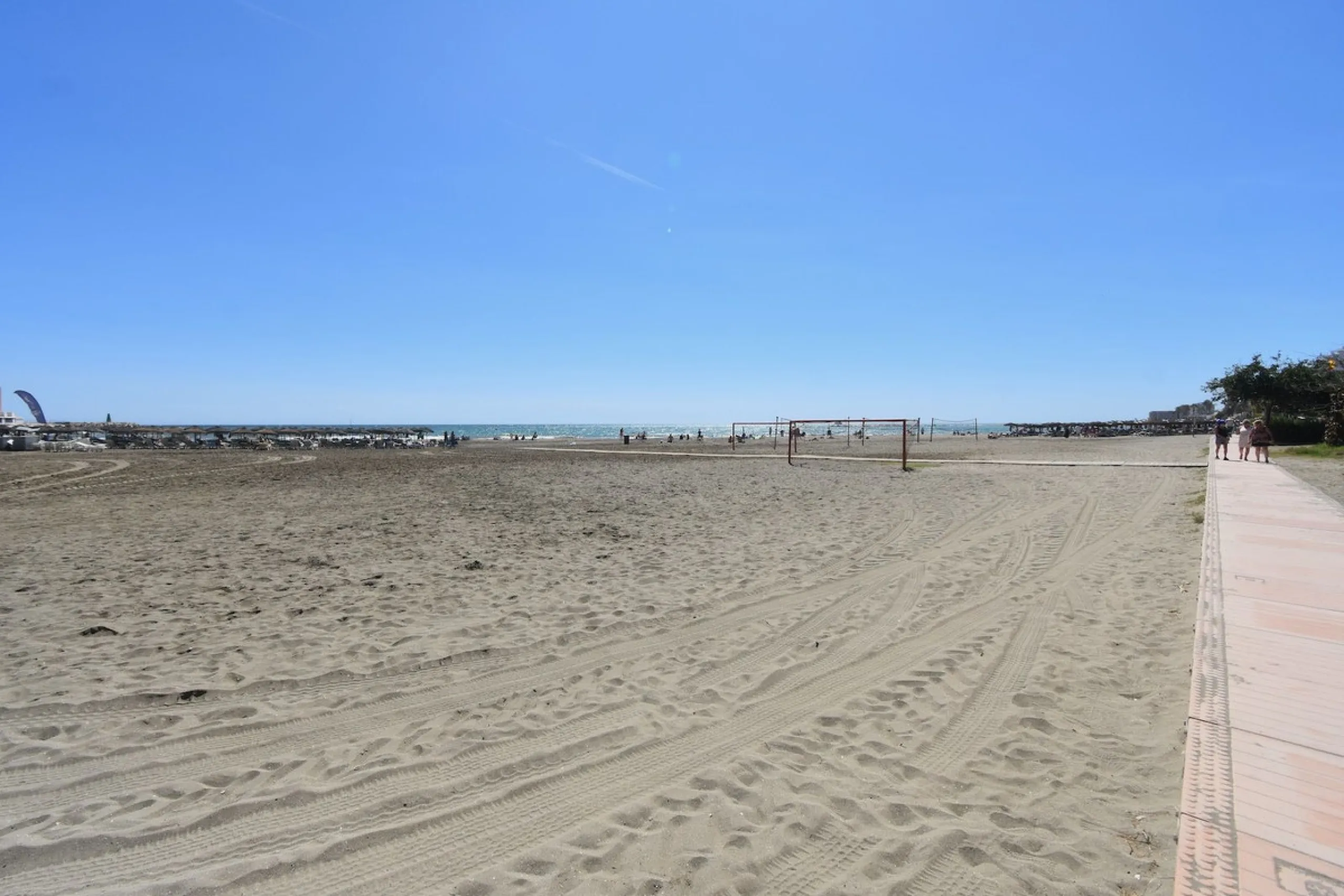 Dream Apartment on the Beachfront – Puerto Marina, Benalmádena