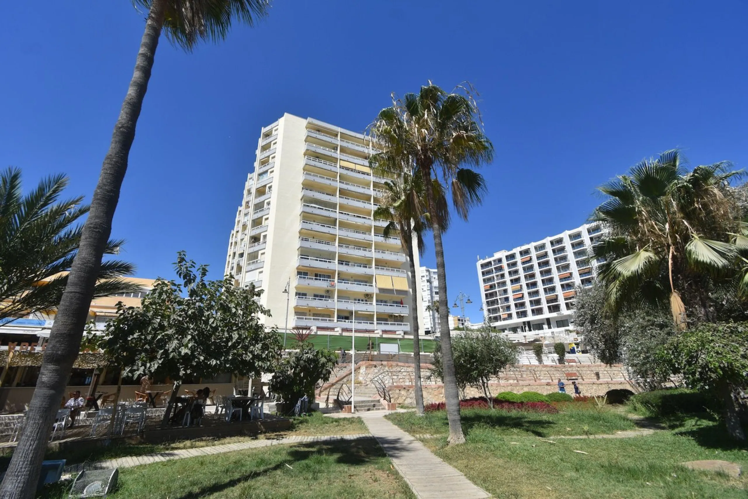 Dream Apartment on the Beachfront – Puerto Marina, Benalmádena