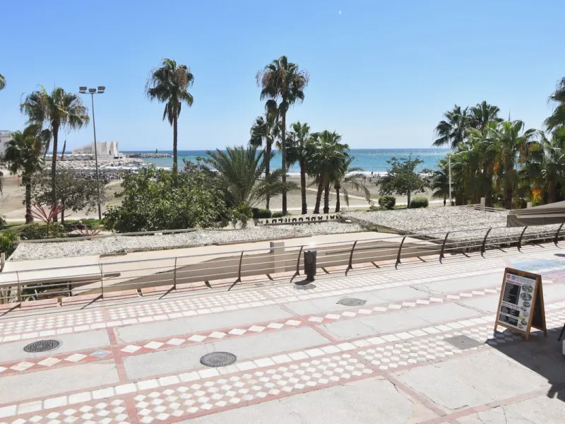 Dream Apartment on the Beachfront – Puerto Marina, Benalmádena