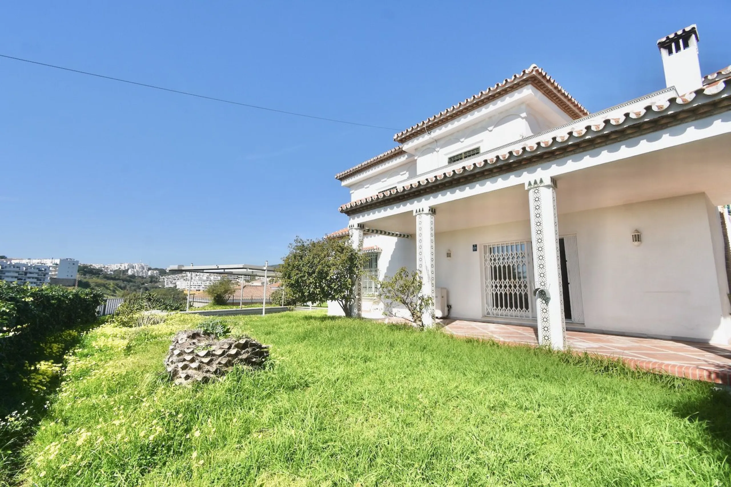 EXCLUSIVE VILLA WITH SEA VIEWS IN TORRENUEVA – LA CALA DE MIJAS