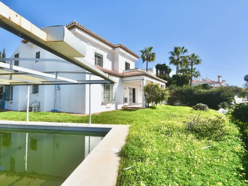 EXCLUSIVE VILLA WITH SEA VIEWS IN TORRENUEVA – LA CALA DE MIJAS